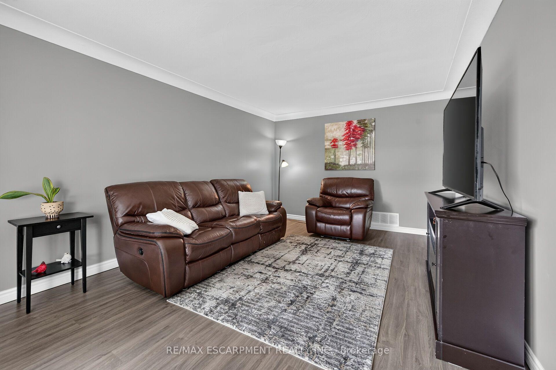 Photo 13 of 93 Nugent Drive, Hamilton, Kentley — HOMEH