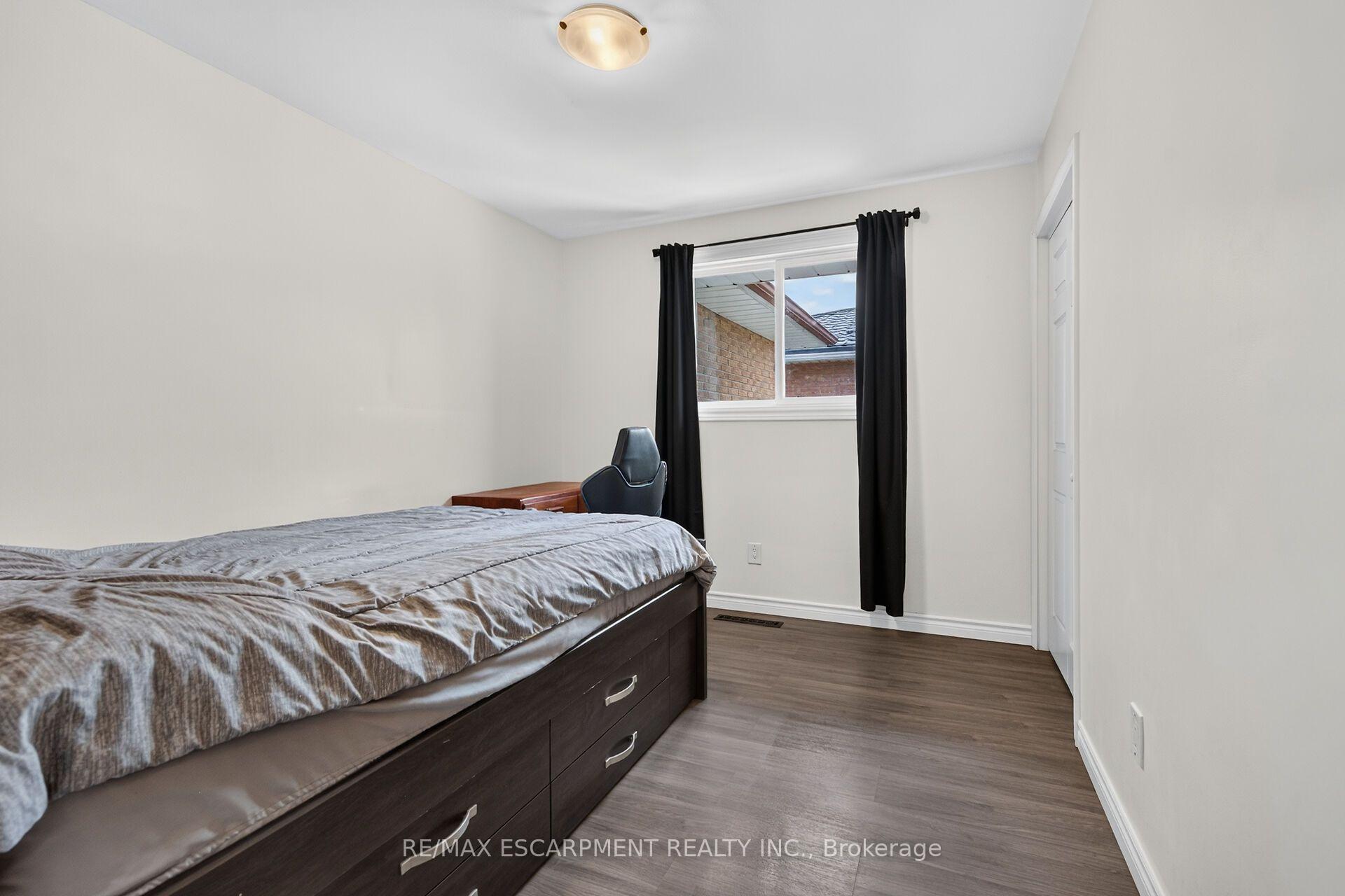 Photo 24 of 93 Nugent Drive, Hamilton, Kentley — HOMEH