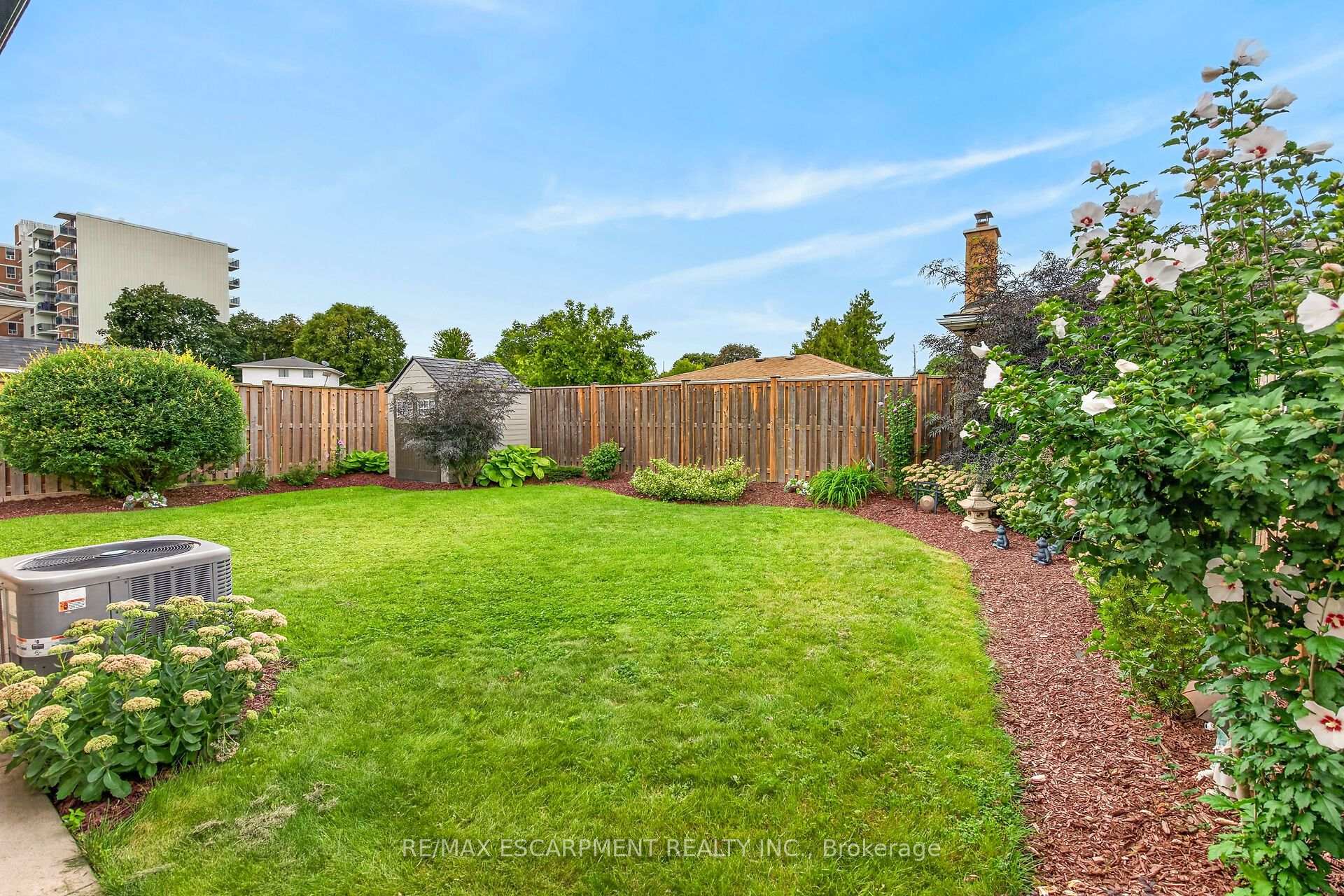 Photo 52 of 93 Nugent Drive, Hamilton, Kentley — HOMEH