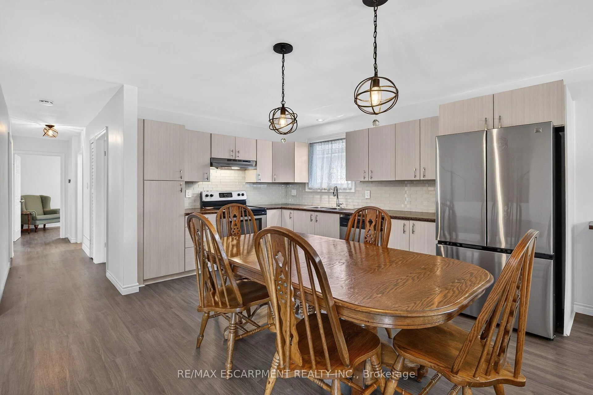 Photo 11 of 93 Nugent Drive, Hamilton, Kentley — HOMEH