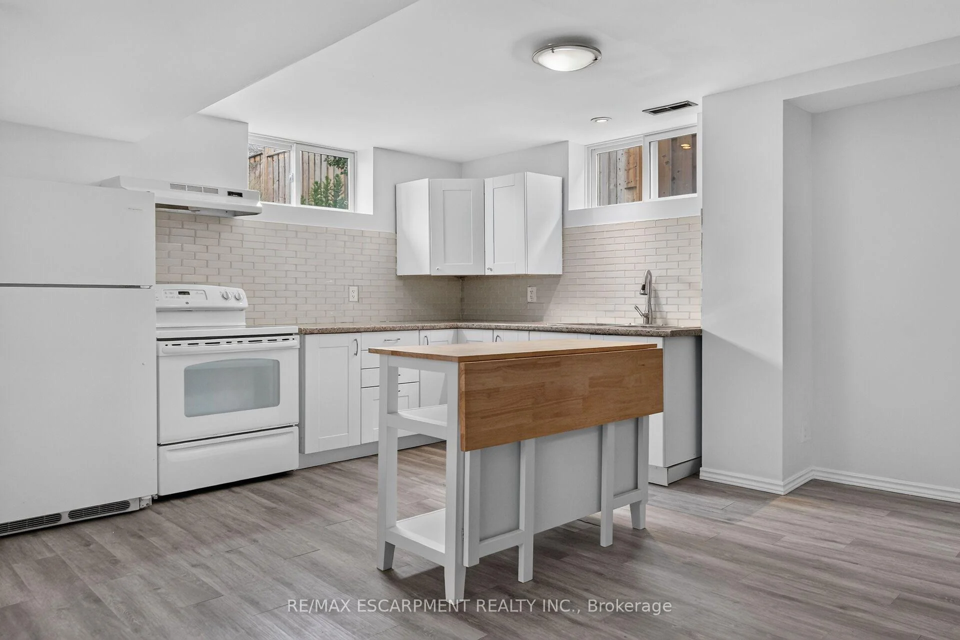 Photo 30 of 93 Nugent Drive, Hamilton, Kentley — HOMEH