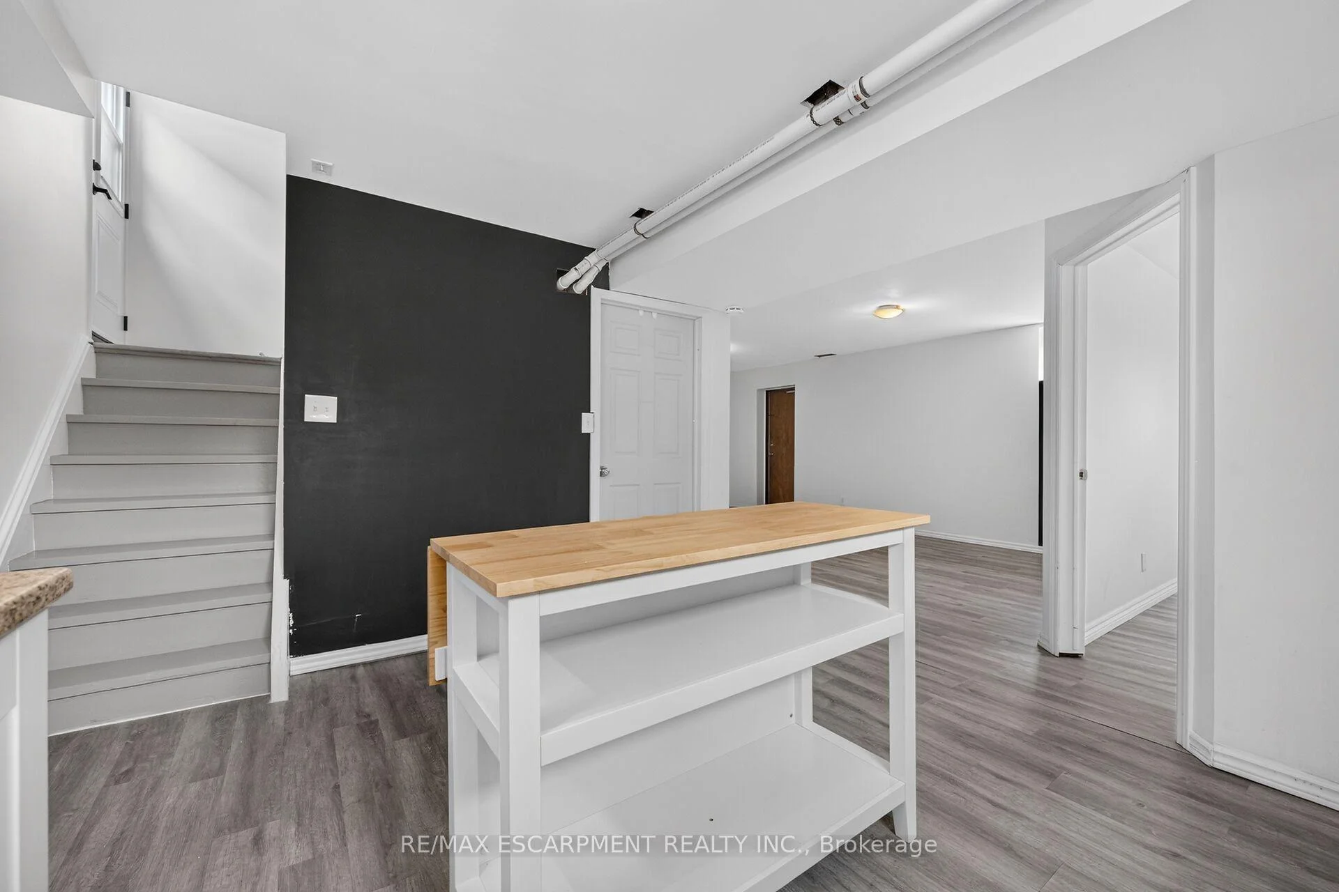 Photo 33 of 93 Nugent Drive, Hamilton, Kentley — HOMEH