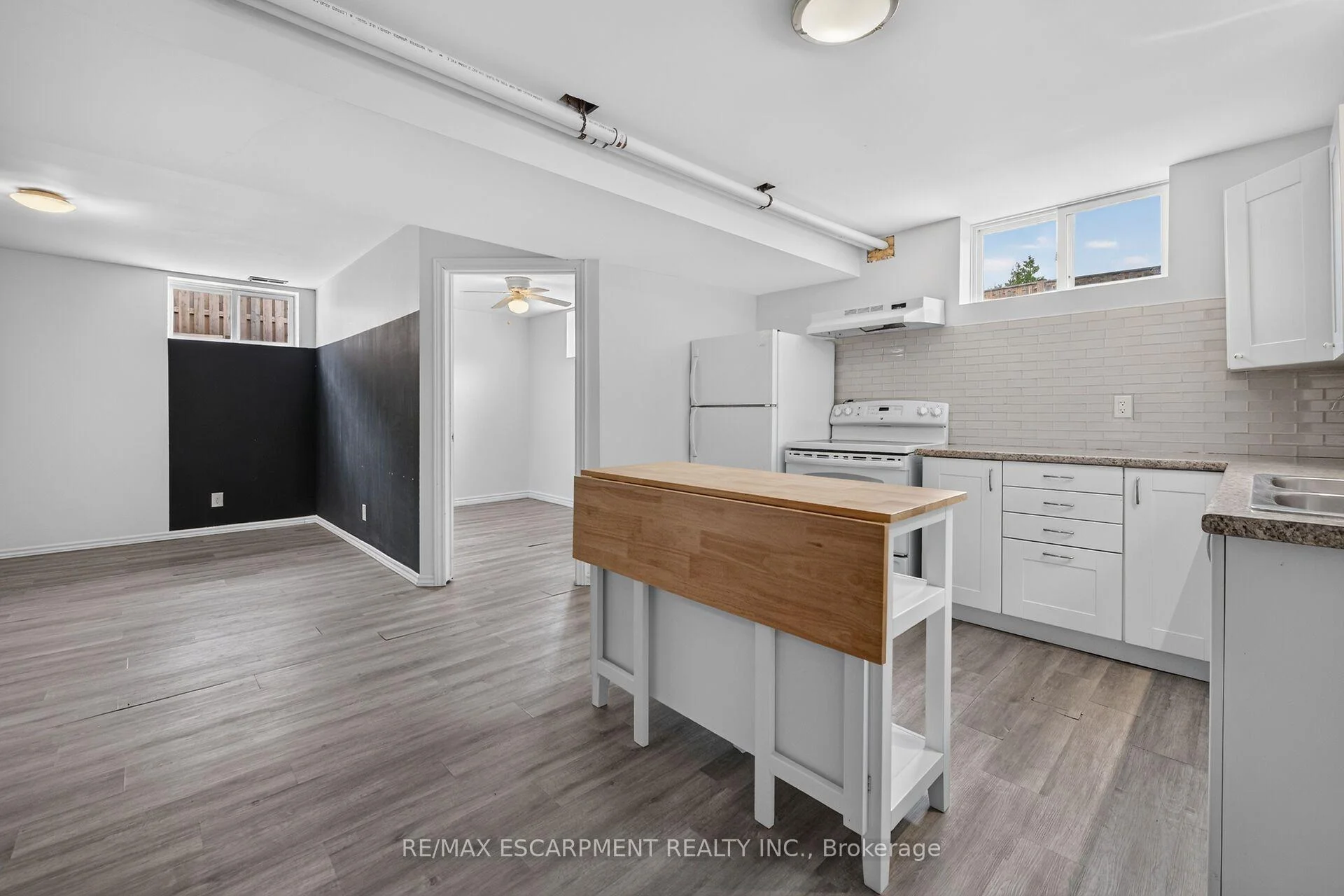 Photo 36 of 93 Nugent Drive, Hamilton, Kentley — HOMEH