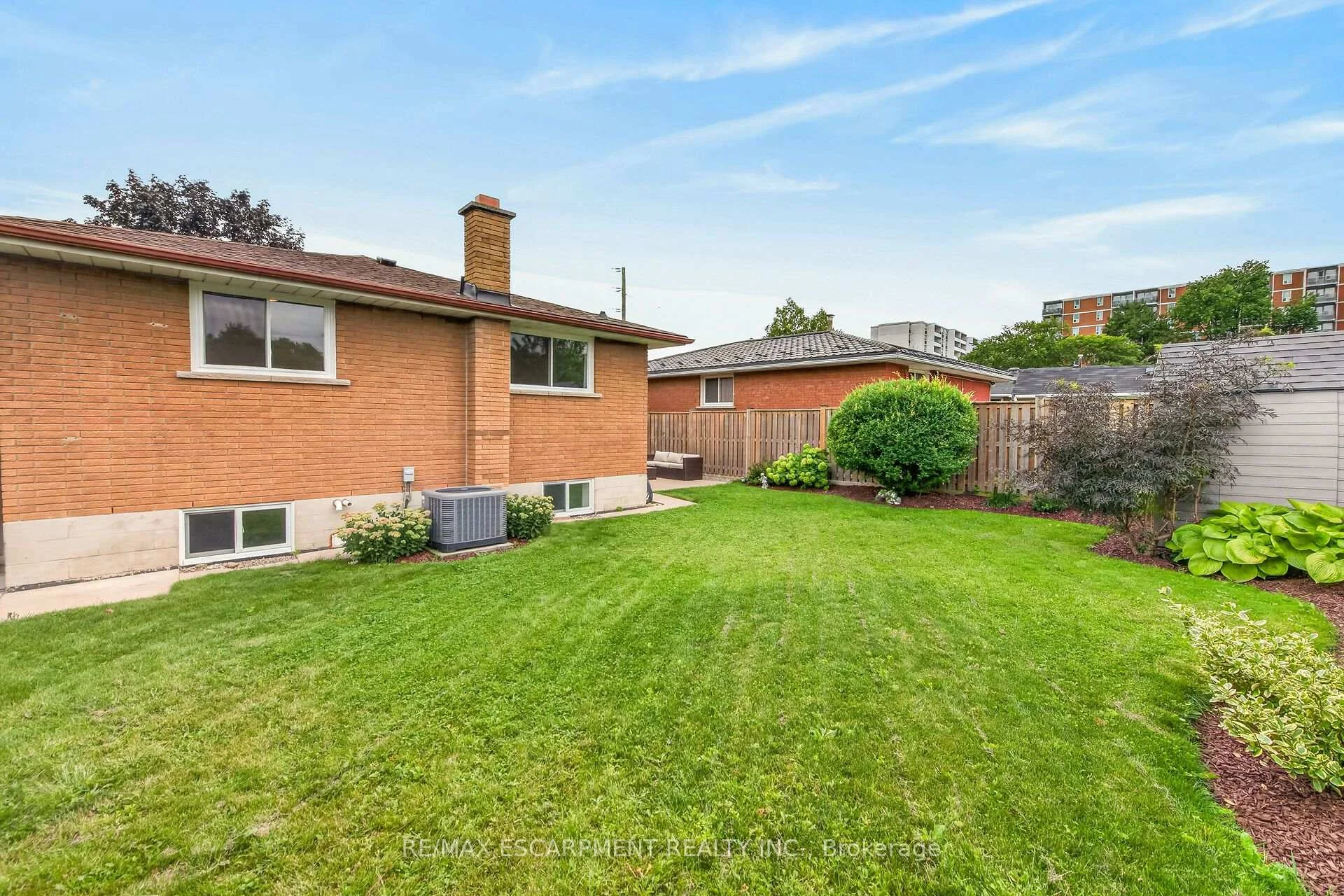 Photo 55 of 93 Nugent Drive, Hamilton, Kentley — HOMEH