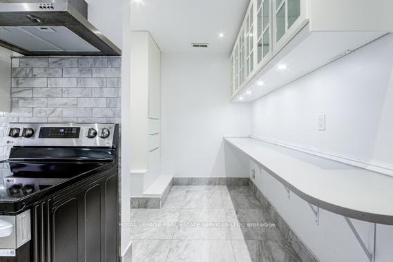 Photo 16 of Unit SECOND FL., 11 Highbourne Road, Toronto, Forest Hill South — HOMEH
