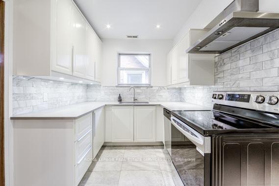 Photo 18 of Unit SECOND FL., 11 Highbourne Road, Toronto, Forest Hill South — HOMEH