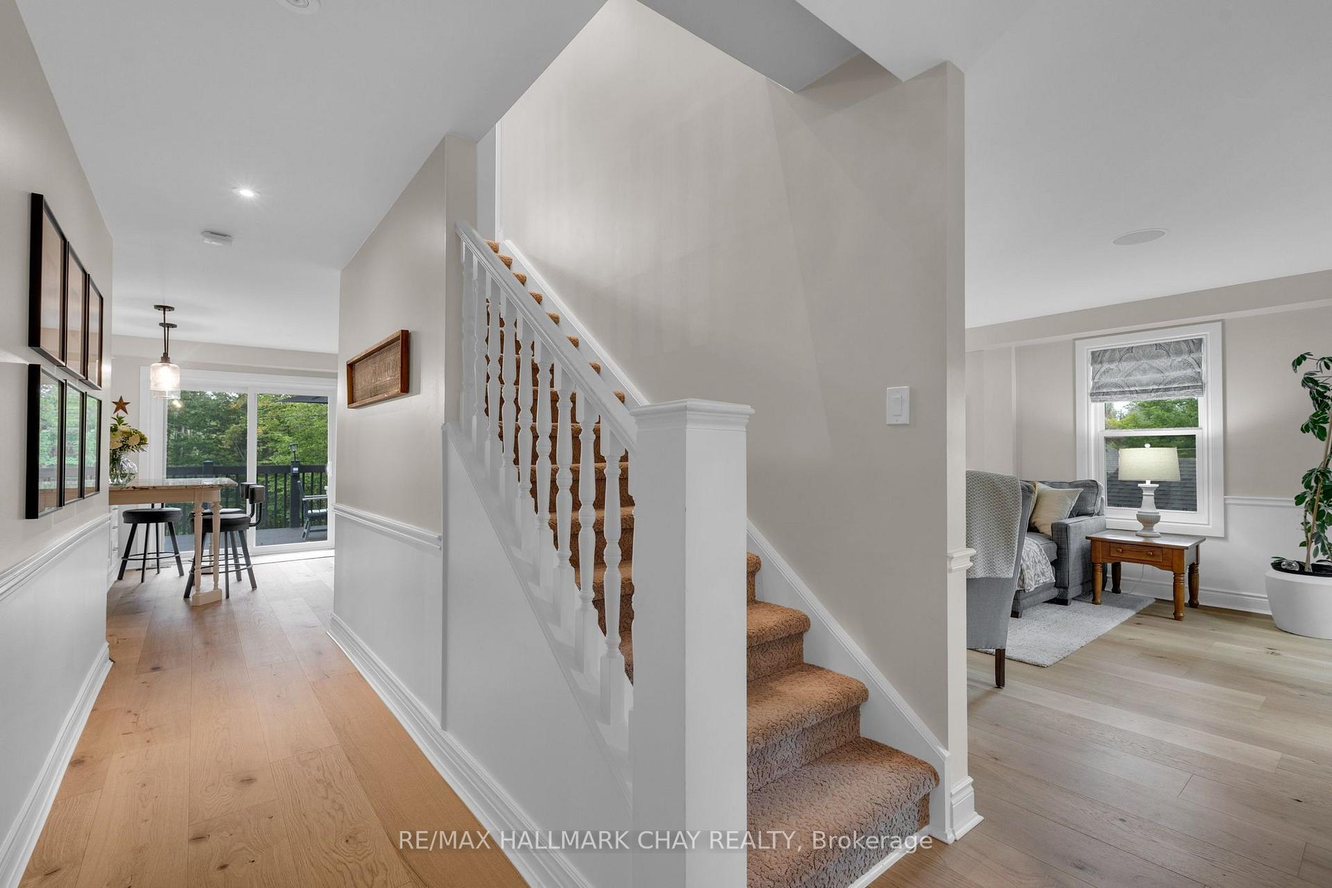 Photo 21 of 9 Bridle Path, Oro-Medonte, Horseshoe Valley — HOMEH