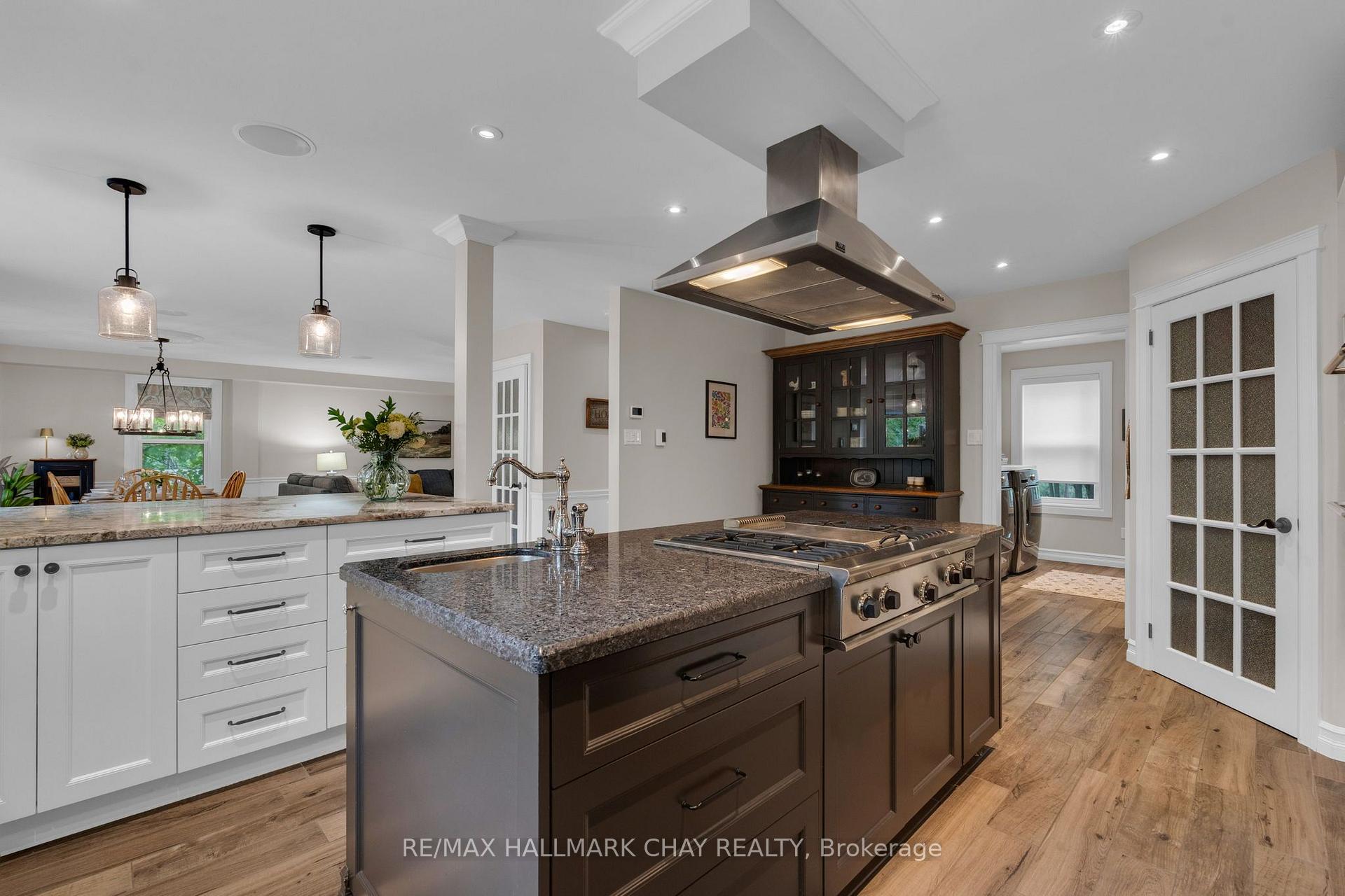 Photo 13 of 9 Bridle Path, Oro-Medonte, Horseshoe Valley — HOMEH