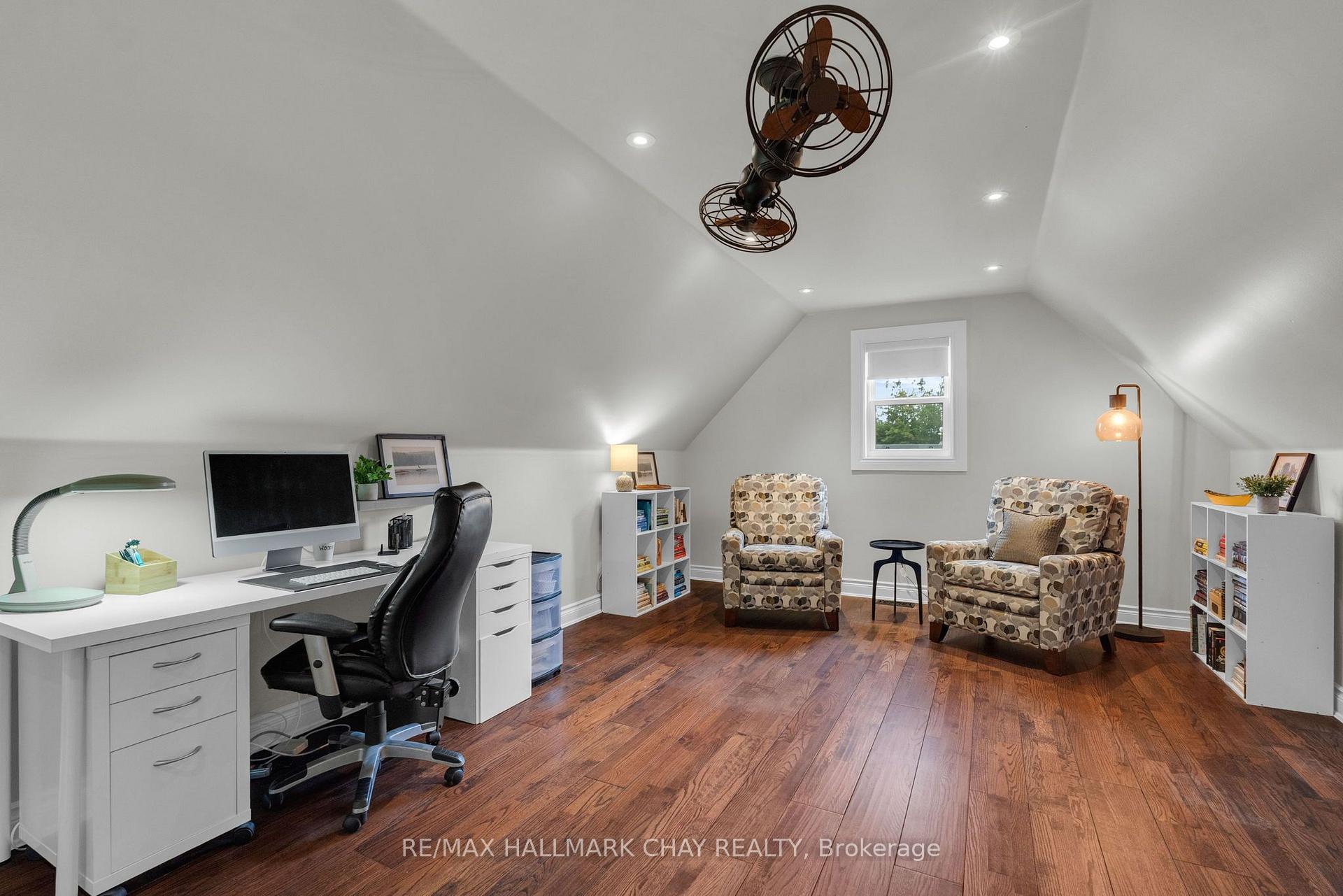 Photo 38 of 9 Bridle Path, Oro-Medonte, Horseshoe Valley — HOMEH