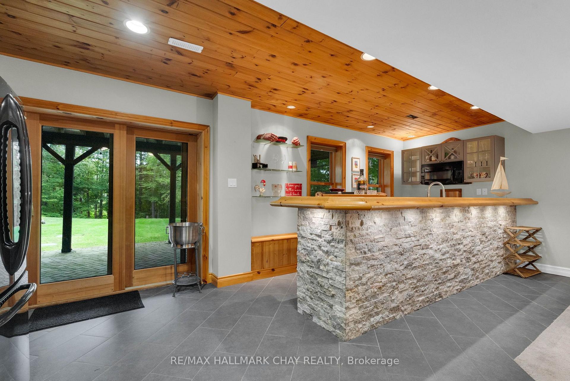 Photo 45 of 9 Bridle Path, Oro-Medonte, Horseshoe Valley — HOMEH