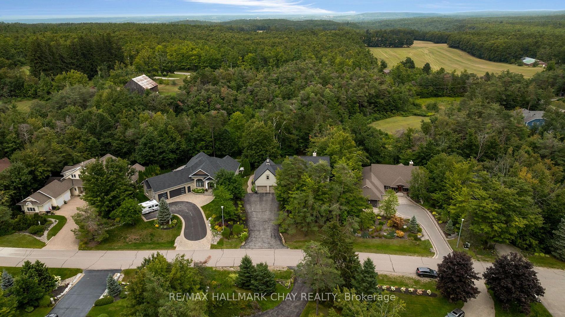 Photo 75 of 9 Bridle Path, Oro-Medonte, Horseshoe Valley — HOMEH