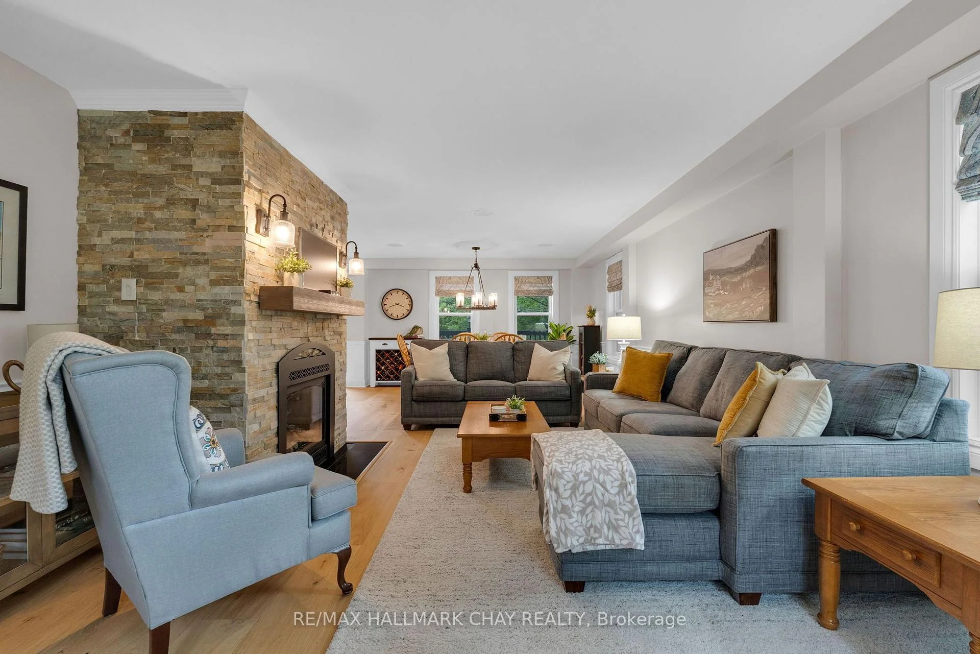 Photo 14 of 9 Bridle Path, Oro-Medonte, Horseshoe Valley — HOMEH