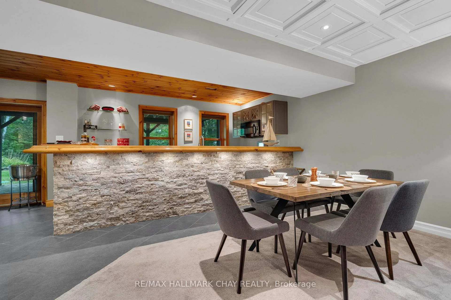 Photo 67 of 9 Bridle Path, Oro-Medonte, Horseshoe Valley — HOMEH