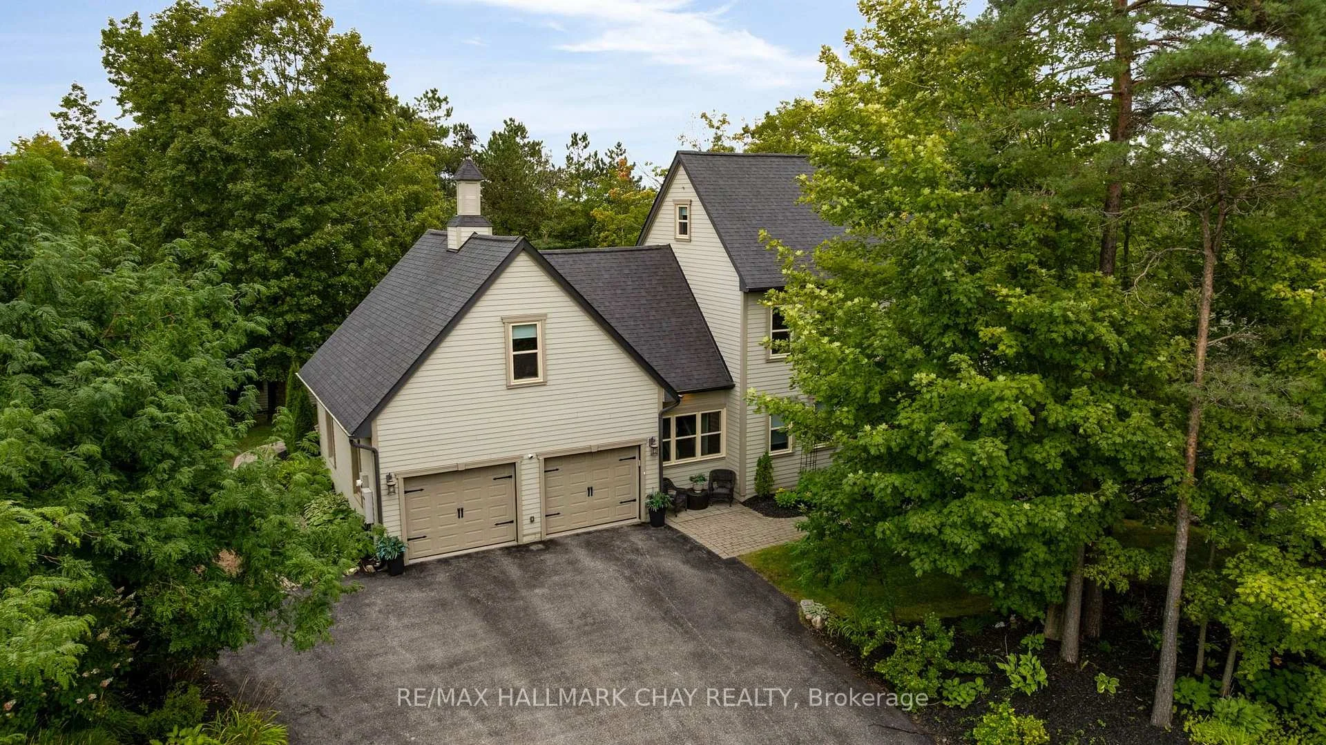 Photo 83 of 9 Bridle Path, Oro-Medonte, Horseshoe Valley — HOMEH
