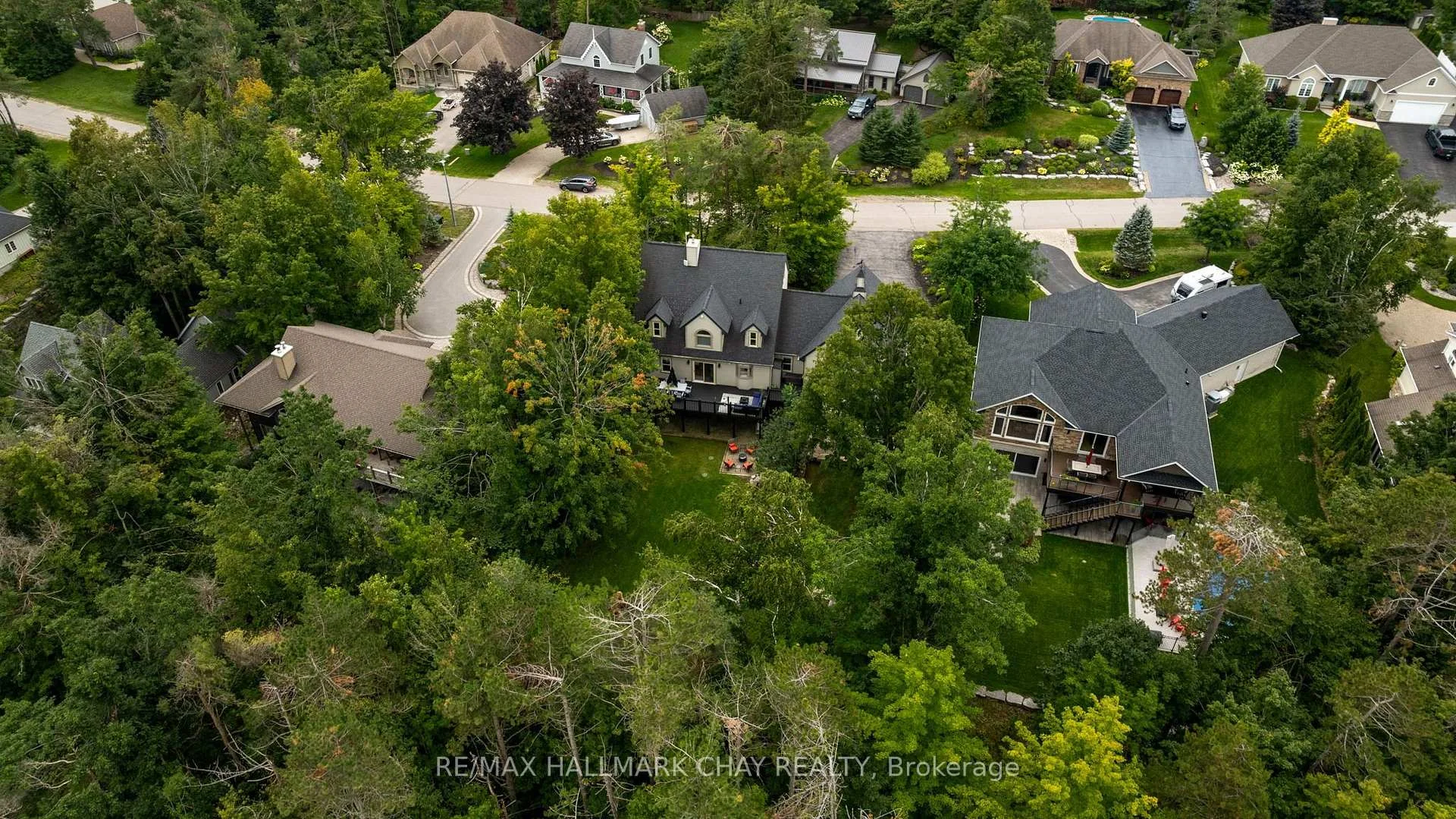 Photo 90 of 9 Bridle Path, Oro-Medonte, Horseshoe Valley — HOMEH