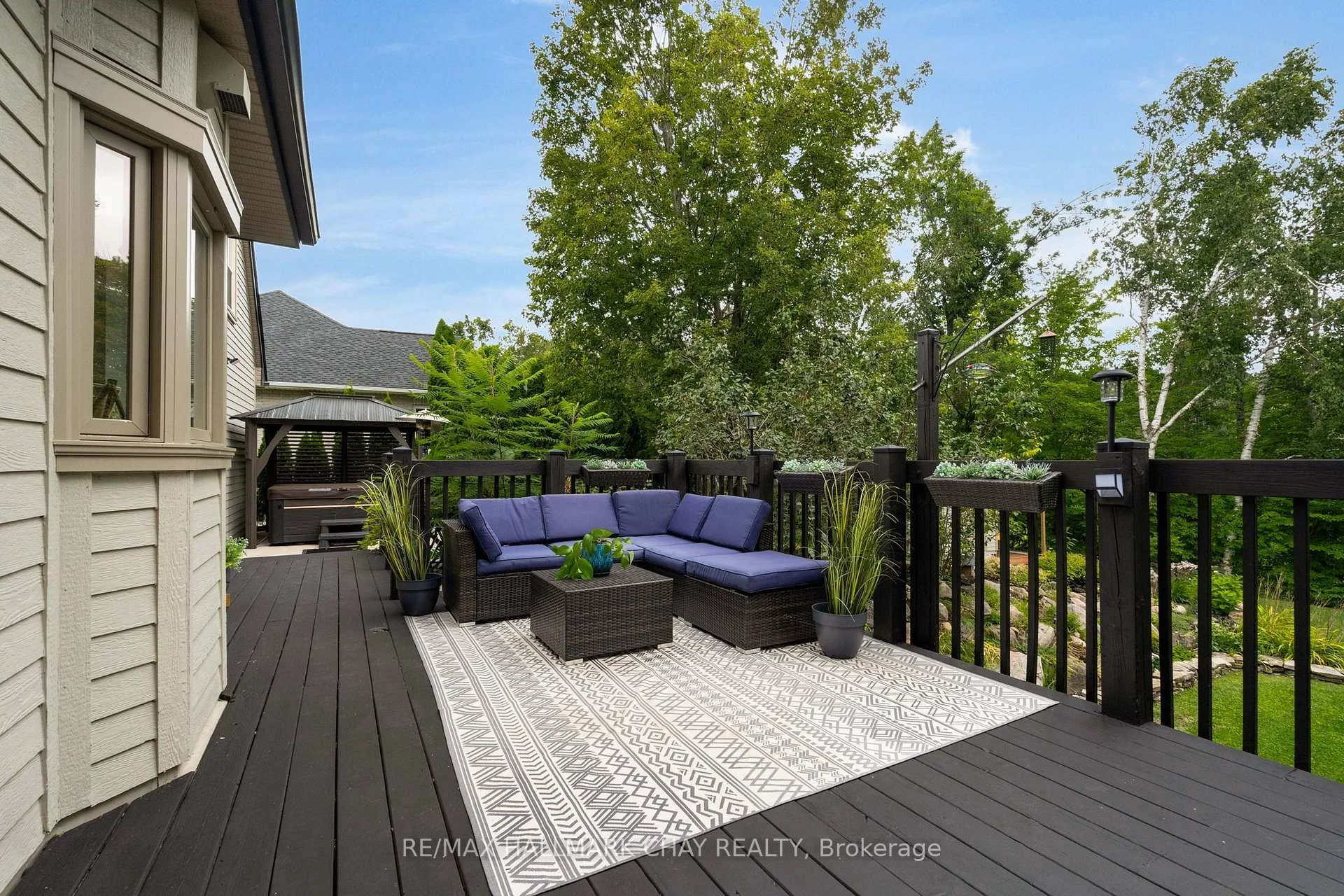 Photo 94 of 9 Bridle Path, Oro-Medonte, Horseshoe Valley — HOMEH