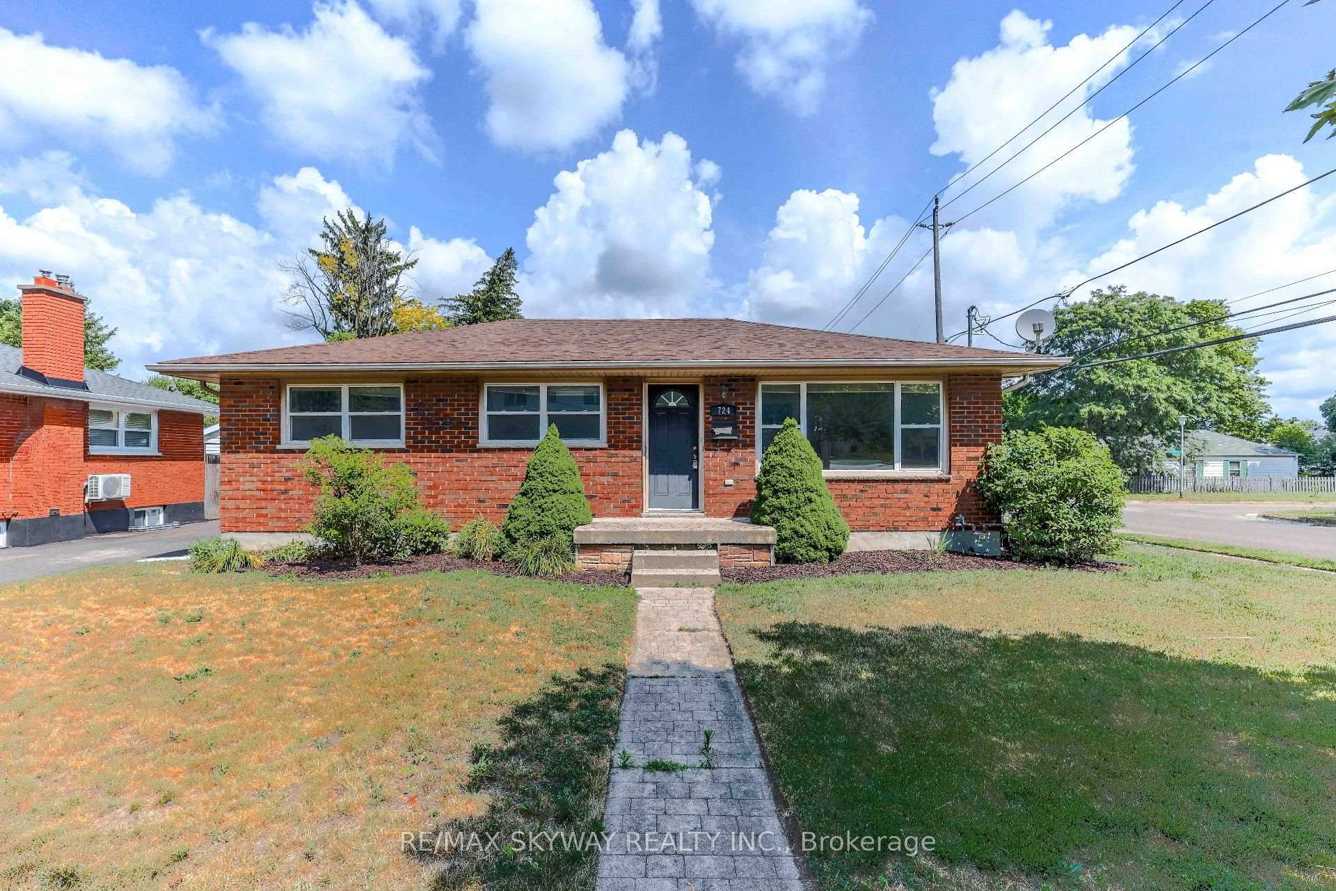 Photo 1 of 724 Brant Street, London, East C — HOMEH