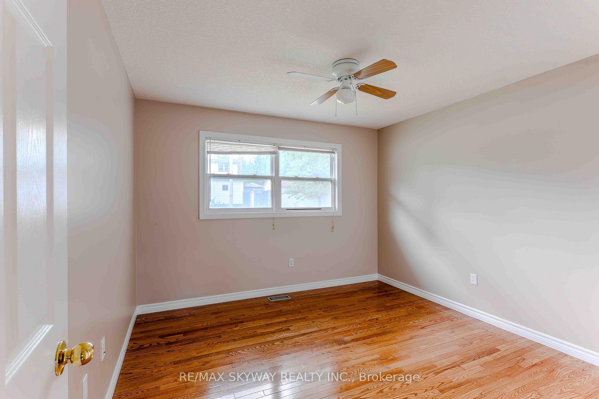 Photo 26 of 724 Brant Street, London, East C — HOMEH
