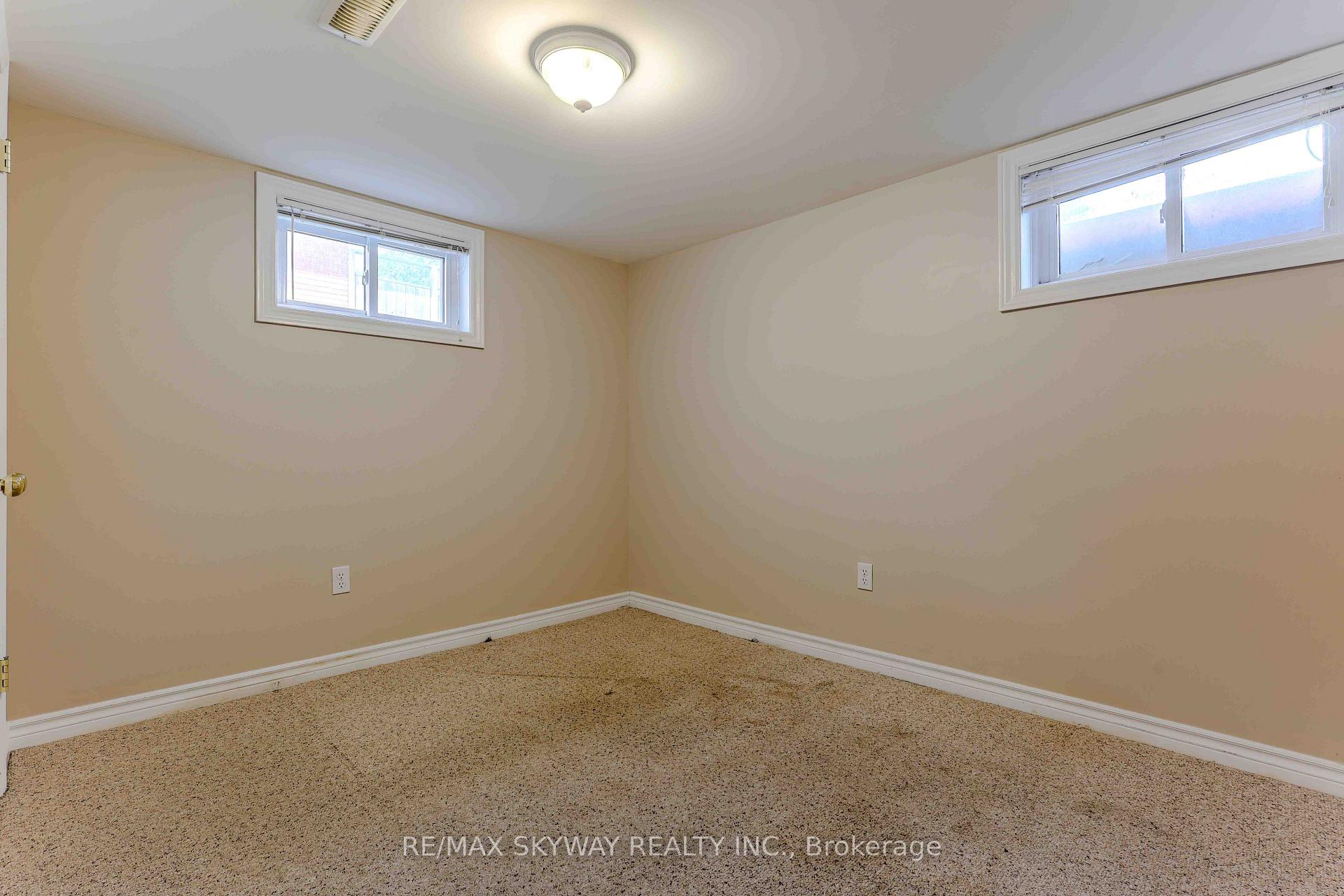 Photo 36 of 724 Brant Street, London, East C — HOMEH
