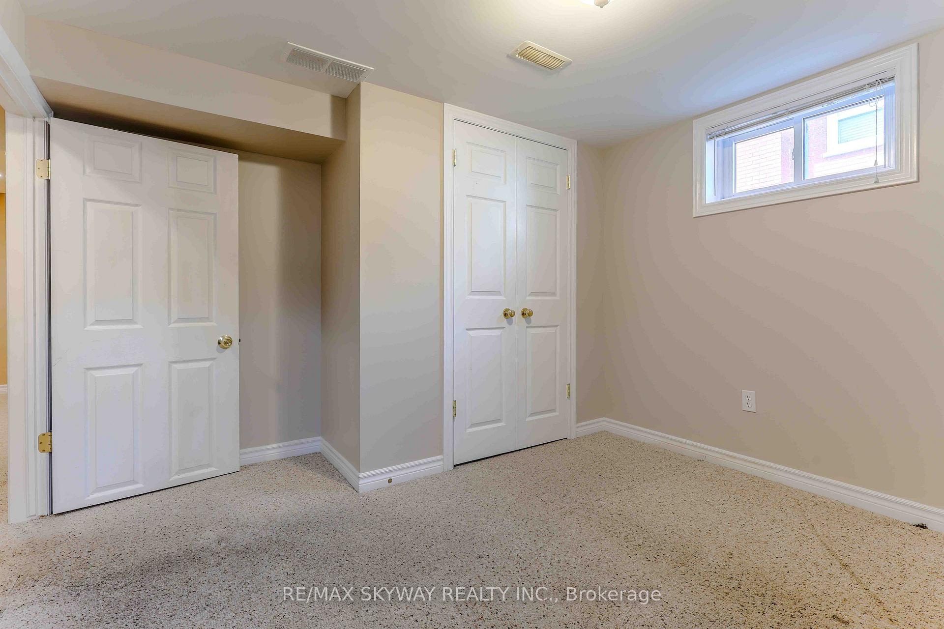 Photo 37 of 724 Brant Street, London, East C — HOMEH