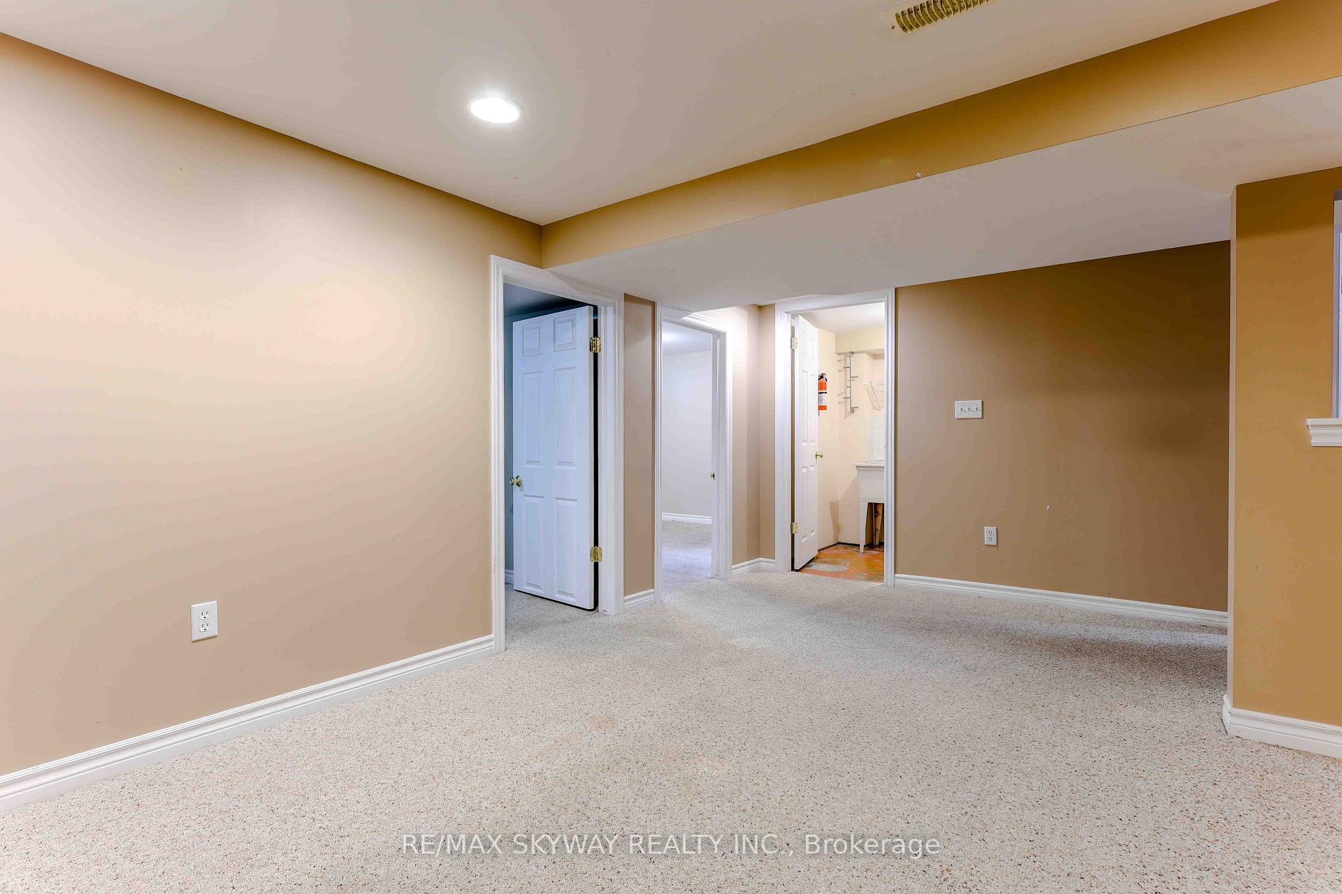 Photo 40 of 724 Brant Street, London, East C — HOMEH