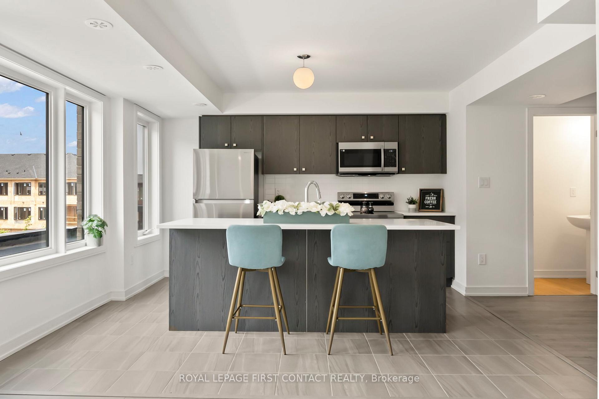 Photo 9 of 66 Appletree Lane, Barrie, Innis-Shore — HOMEH