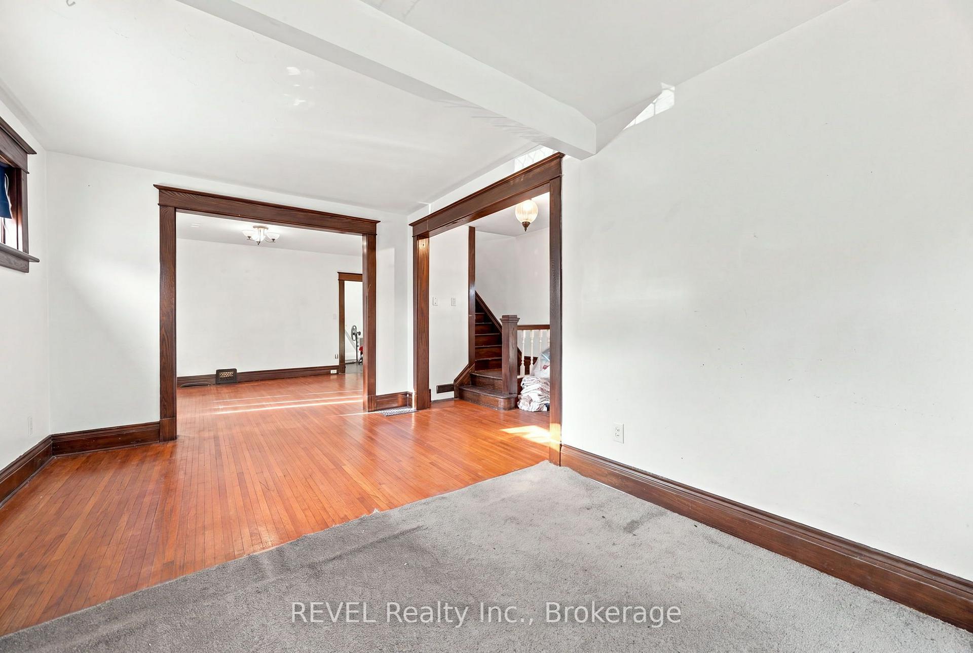 Photo 7 of 4960 Willmott Street, Niagara Falls, Cherrywood — HOMEH