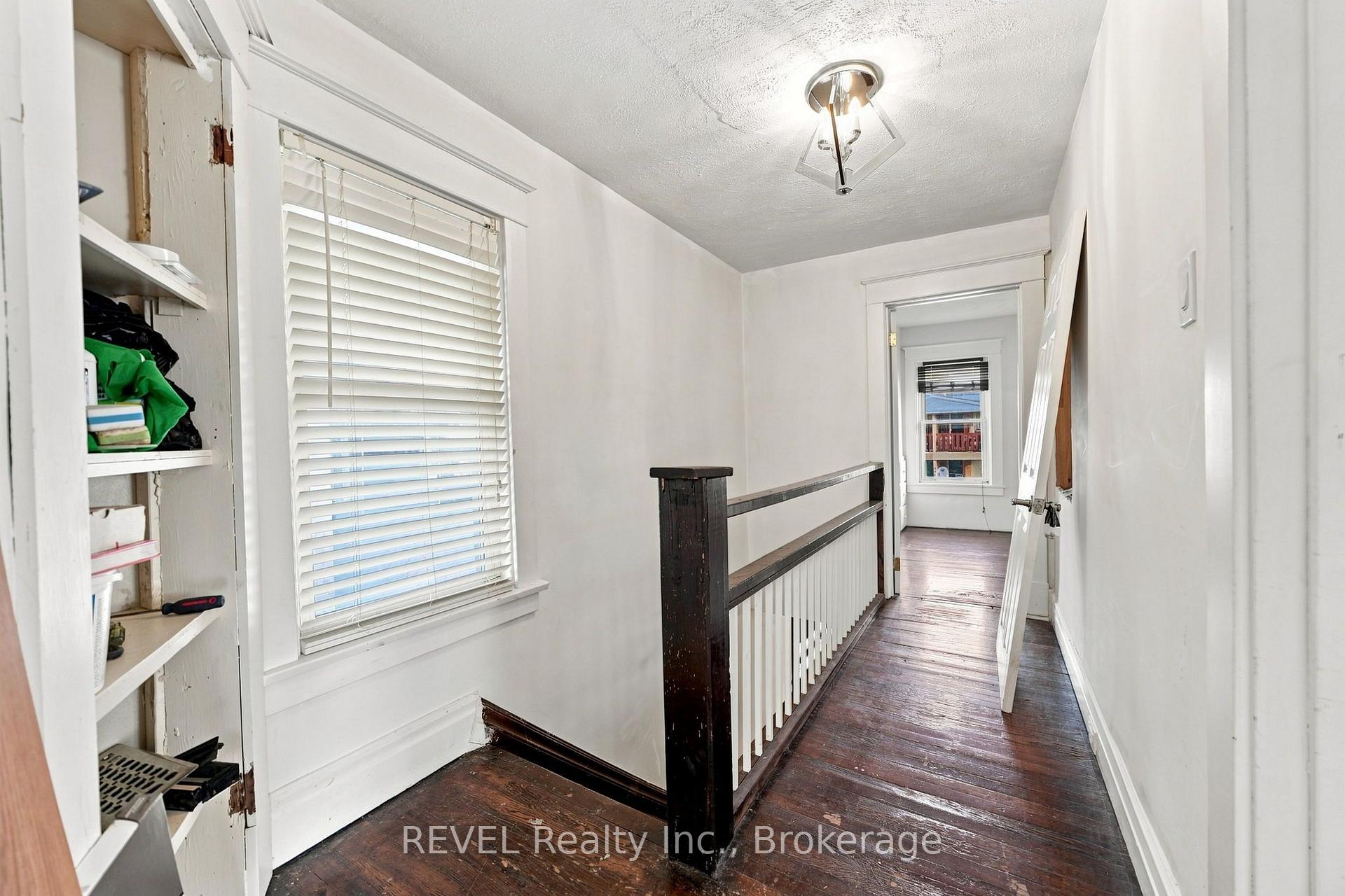 Photo 13 of 4960 Willmott Street, Niagara Falls, Cherrywood — HOMEH