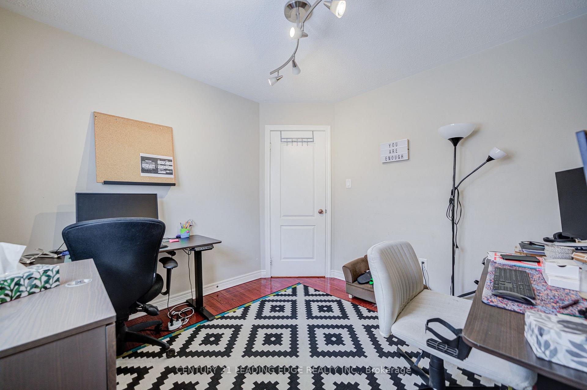 Photo 22 of 21 Treasure Hill Road, Vaughan, Maple — HOMEH