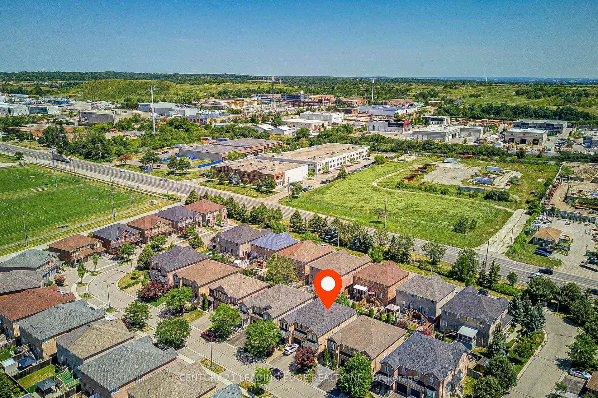 Photo 32 of 21 Treasure Hill Road, Vaughan, Maple — HOMEH