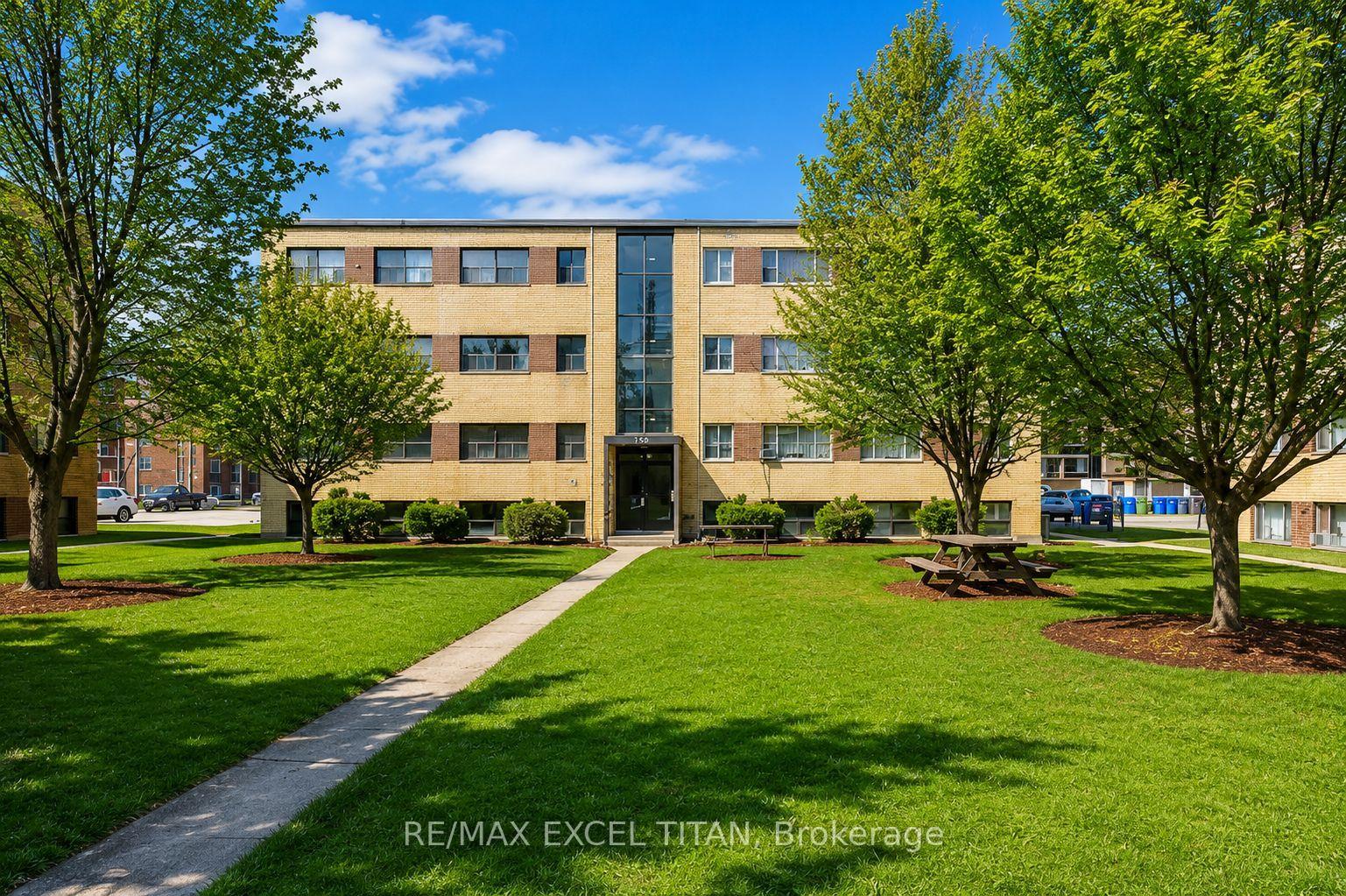 Photo of Unit 10, 799 Robinson Street