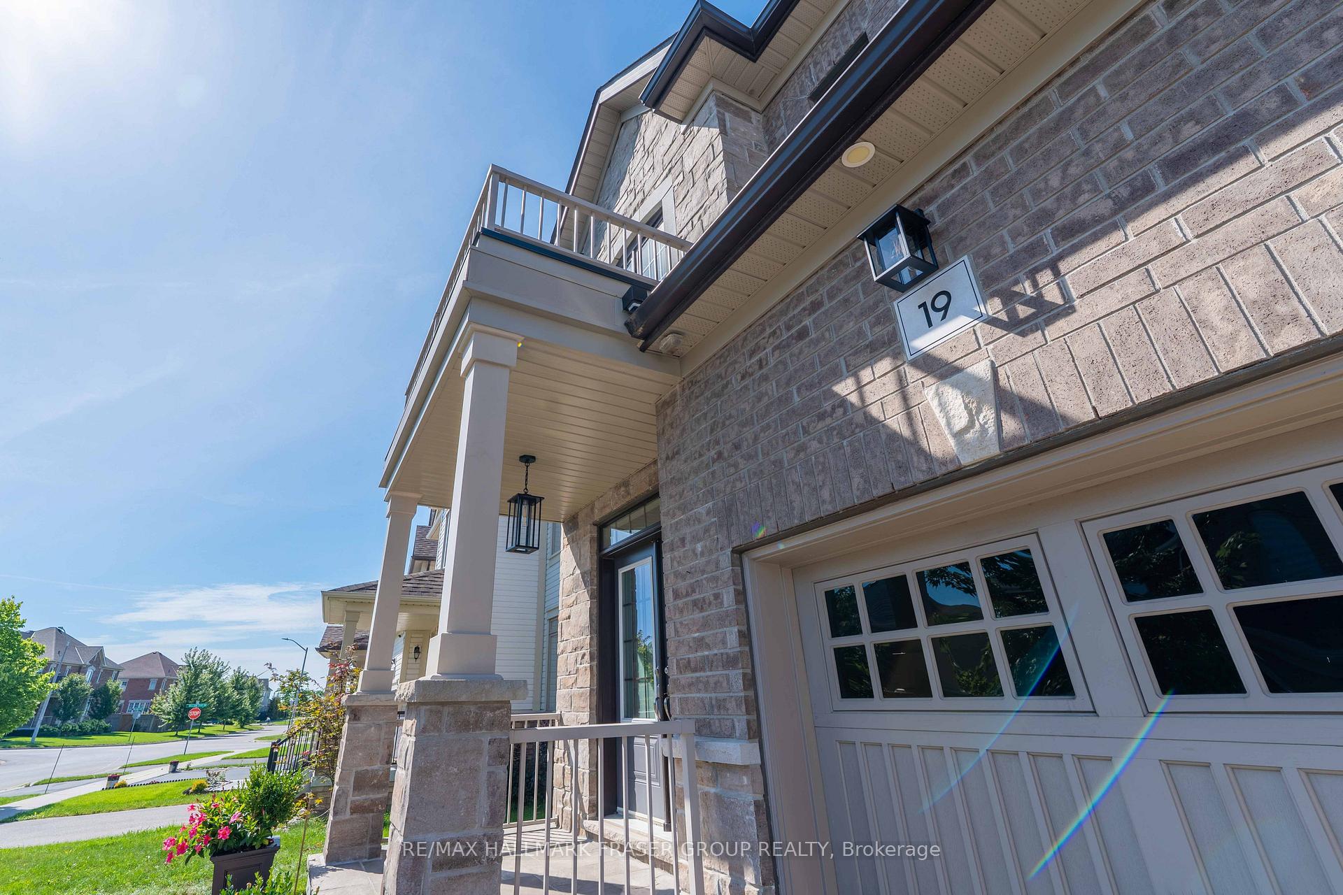 Photo 38 of 19 Combie Street, Clarington, Bowmanville — HOMEH