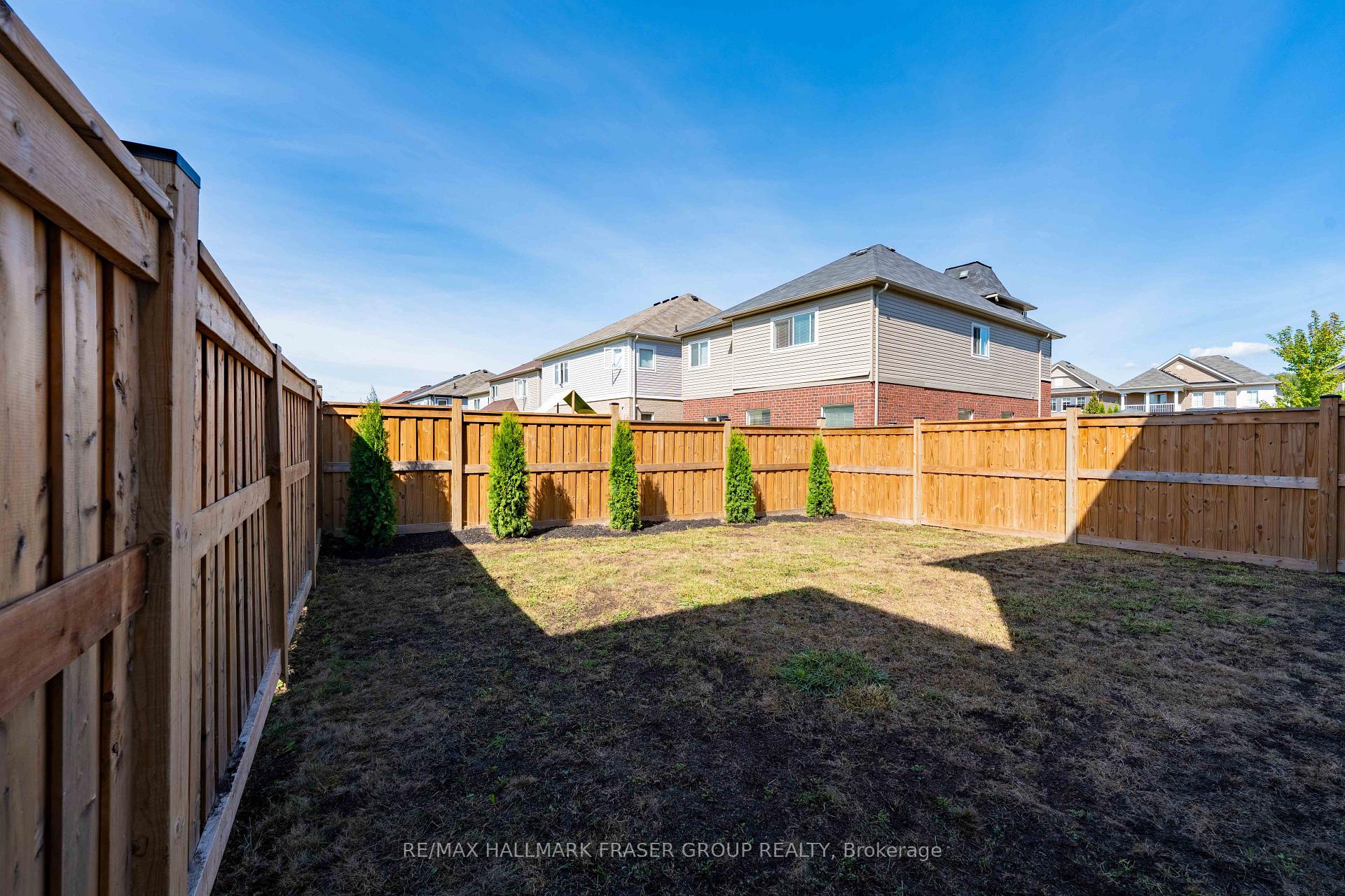Photo 40 of 19 Combie Street, Clarington, Bowmanville — HOMEH