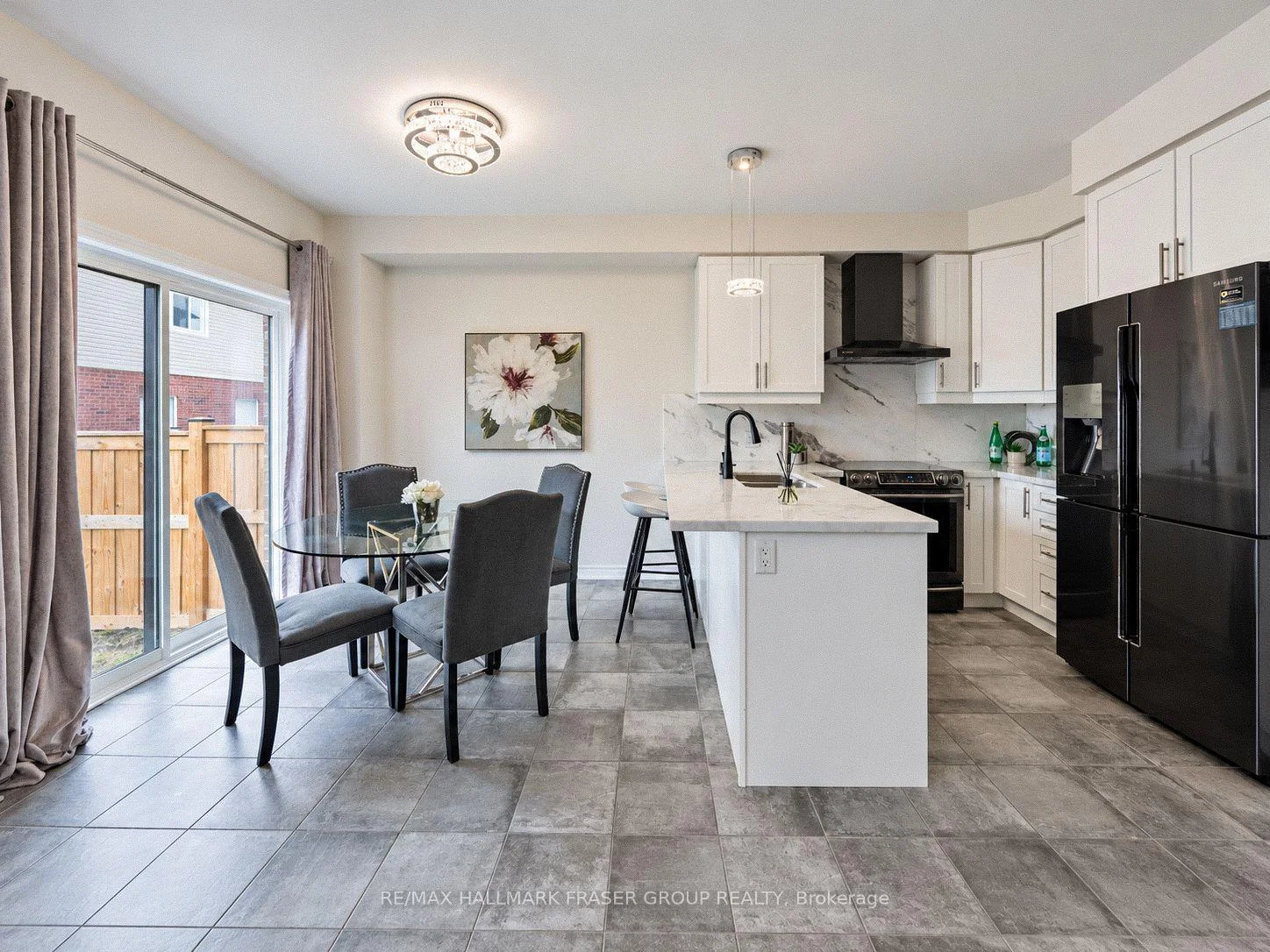Photo 10 of 19 Combie Street, Clarington, Bowmanville — HOMEH