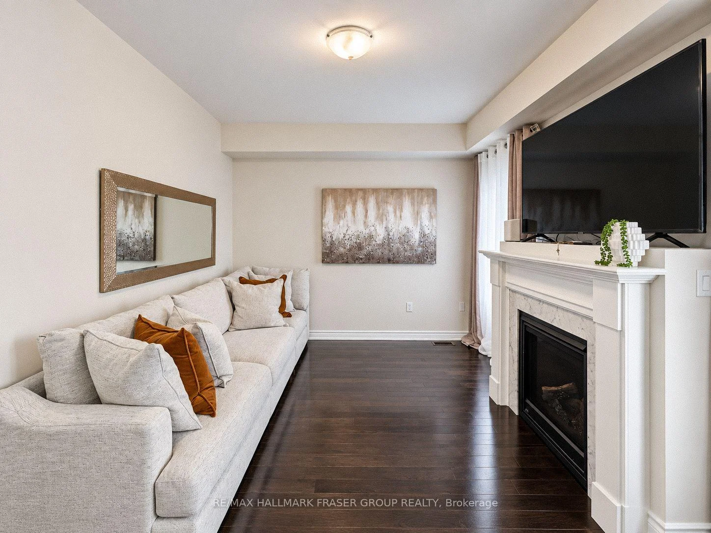 Photo 11 of 19 Combie Street, Clarington, Bowmanville — HOMEH