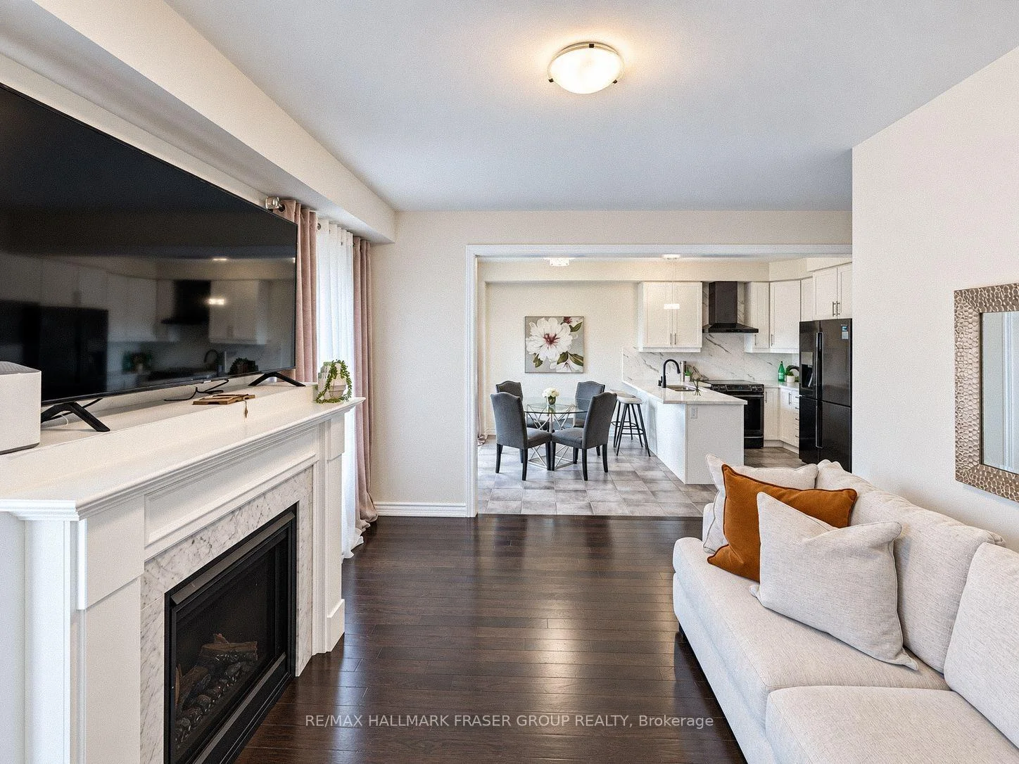 Photo 12 of 19 Combie Street, Clarington, Bowmanville — HOMEH