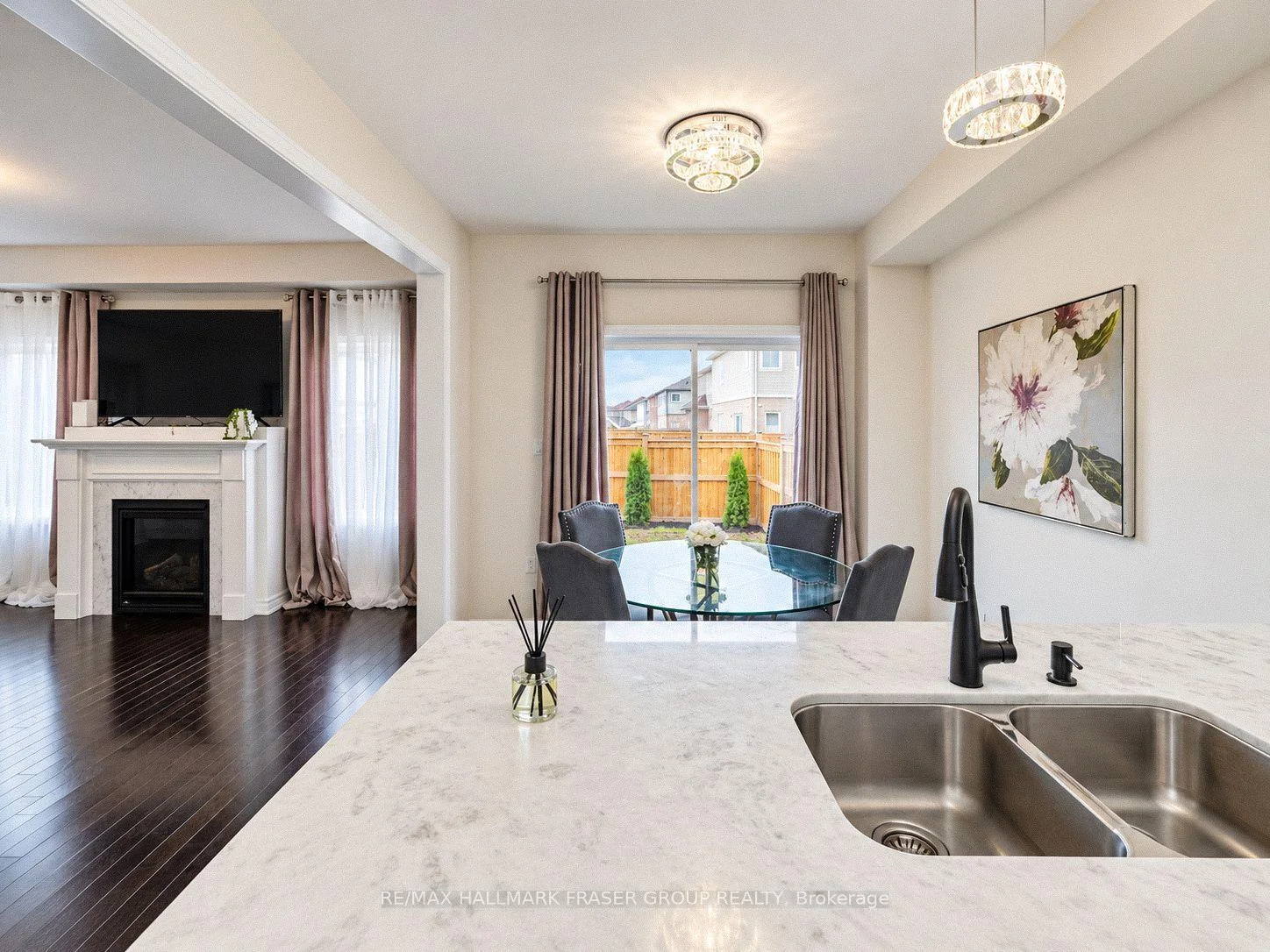 Photo 15 of 19 Combie Street, Clarington, Bowmanville — HOMEH