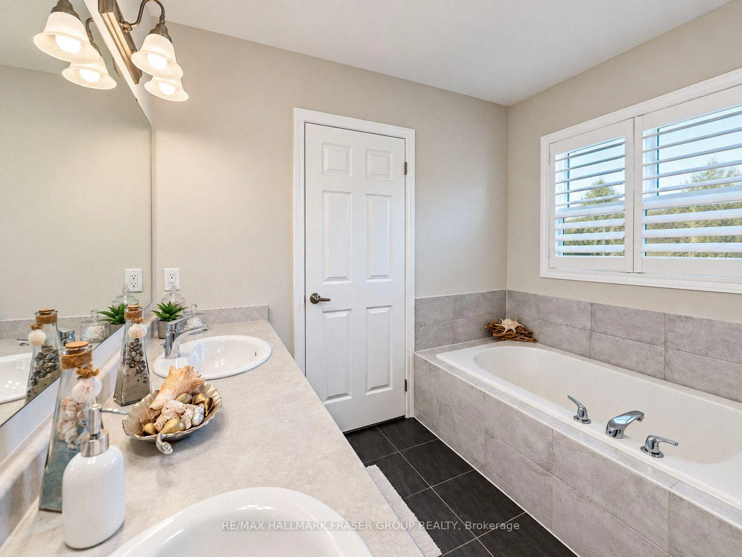 Photo 25 of 19 Combie Street, Clarington, Bowmanville — HOMEH