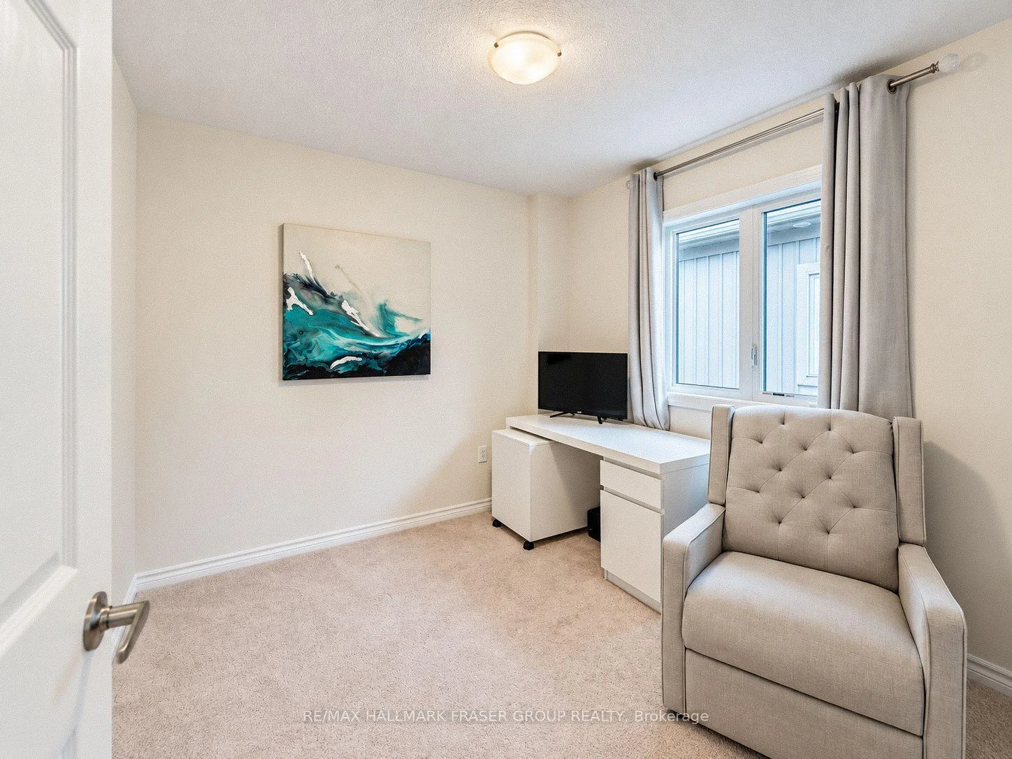 Photo 27 of 19 Combie Street, Clarington, Bowmanville — HOMEH