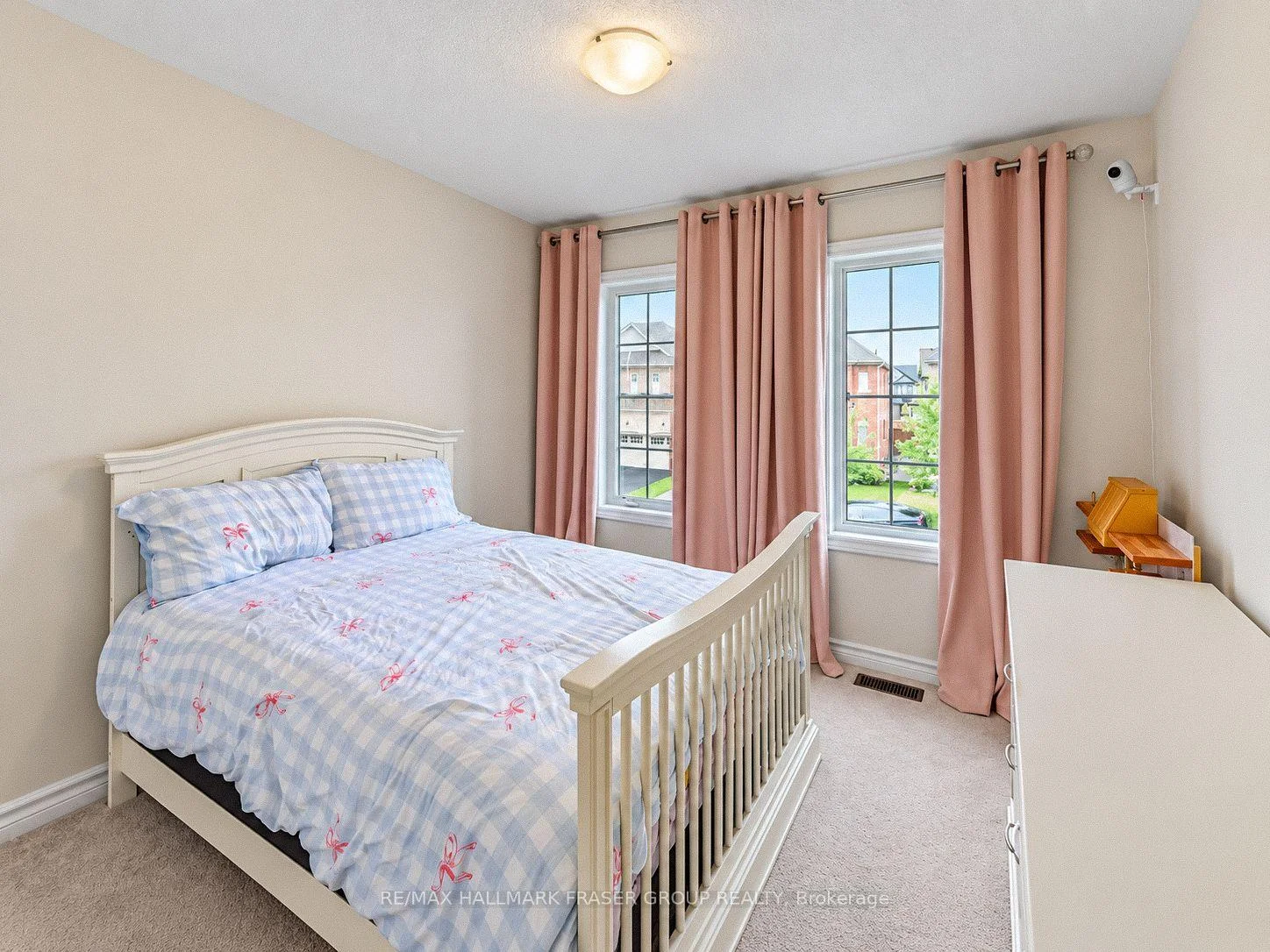 Photo 30 of 19 Combie Street, Clarington, Bowmanville — HOMEH