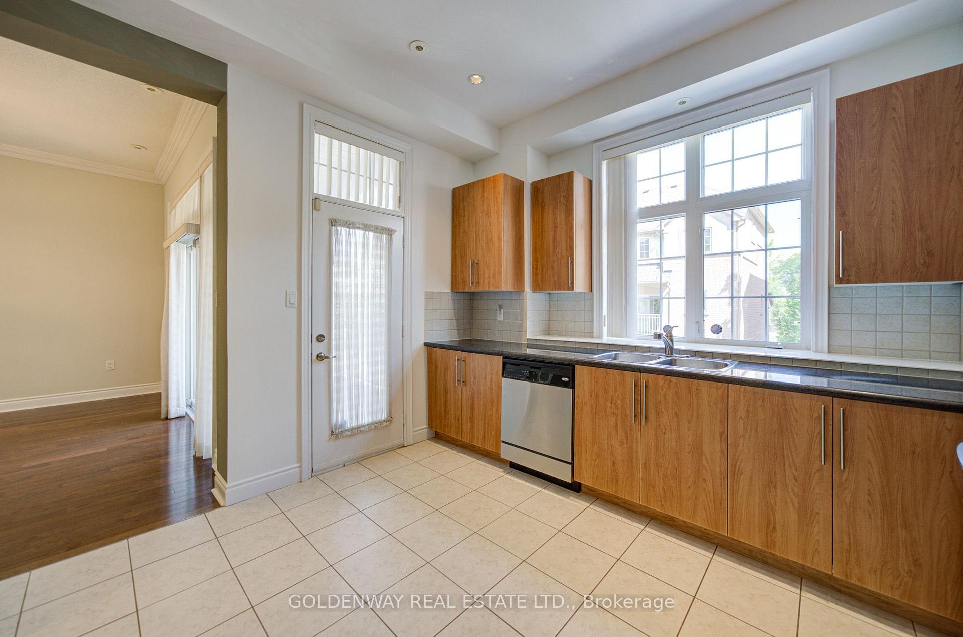 Photo 17 of Unit TH0034, 155 Legends Way, Markham, Unionville — HOMEH