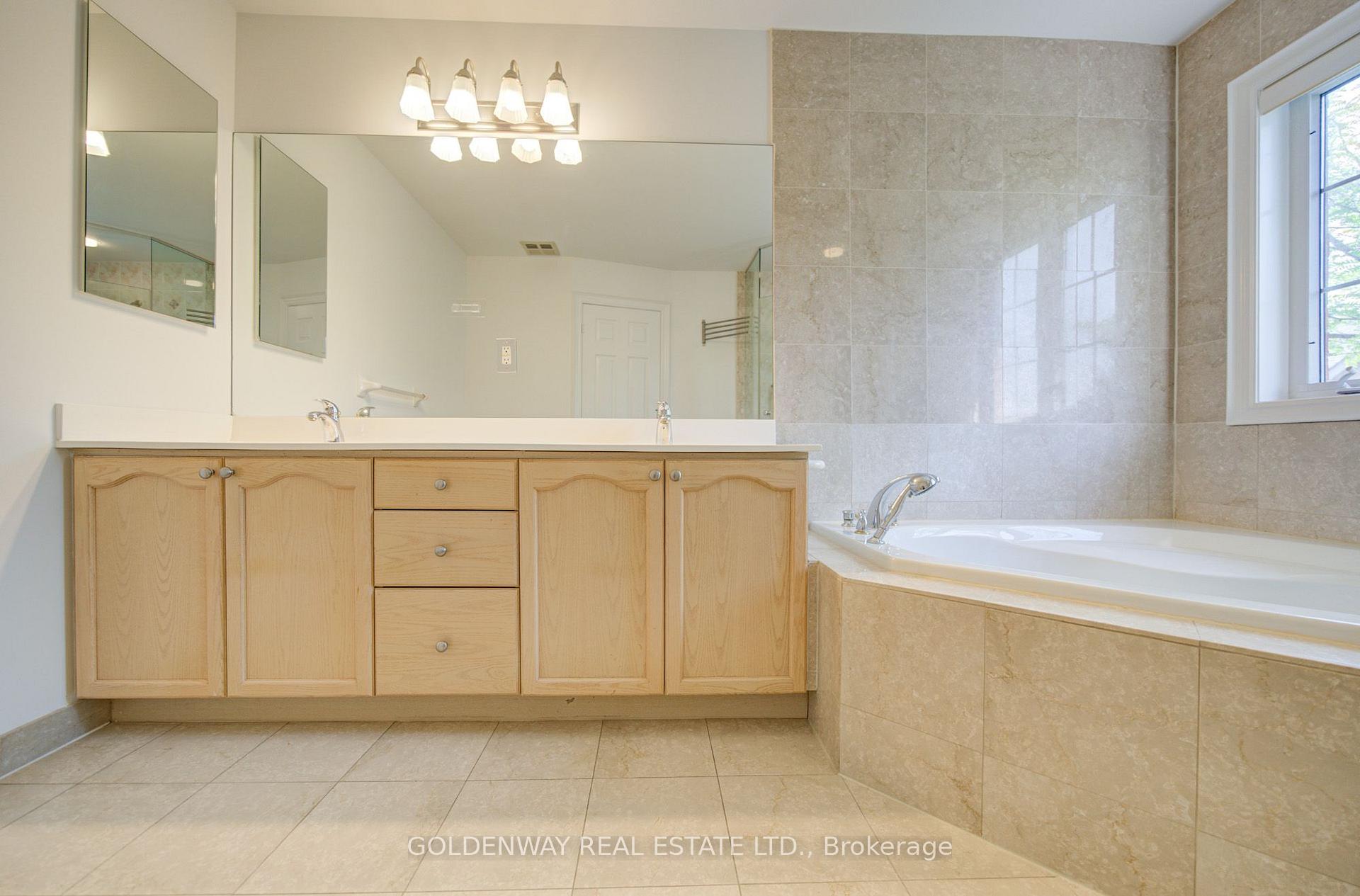 Photo 33 of Unit TH0034, 155 Legends Way, Markham, Unionville — HOMEH