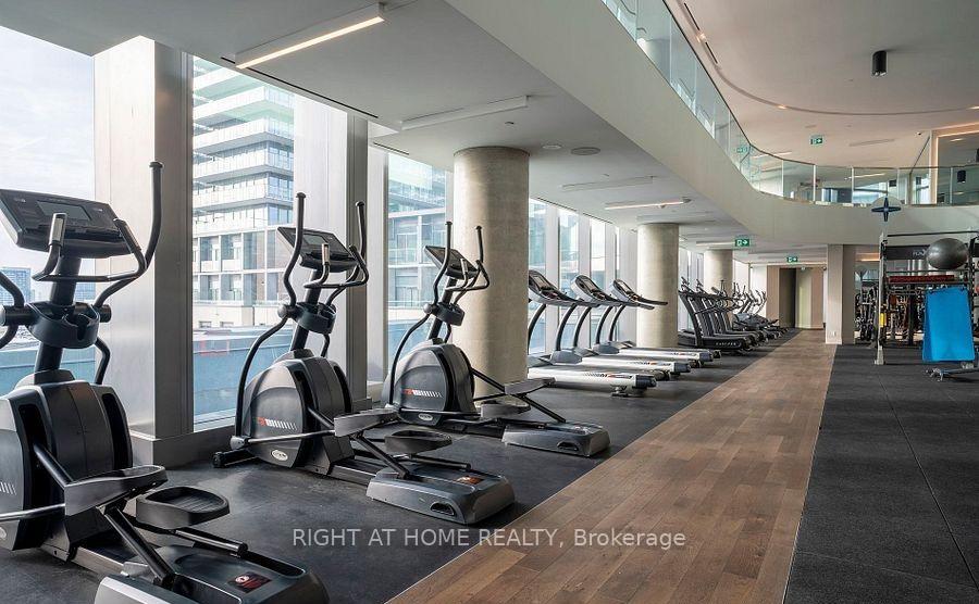 Photo 16 of 7890 Jane Street, Vaughan, Vaughan Corporate Centre — HOMEH