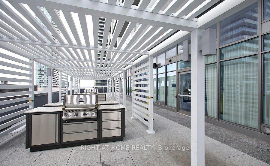Photo 17 of 7890 Jane Street, Vaughan, Vaughan Corporate Centre — HOMEH