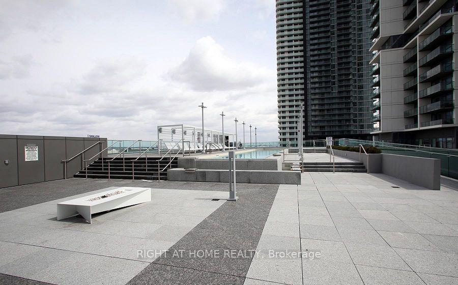 Photo 18 of 7890 Jane Street, Vaughan, Vaughan Corporate Centre — HOMEH