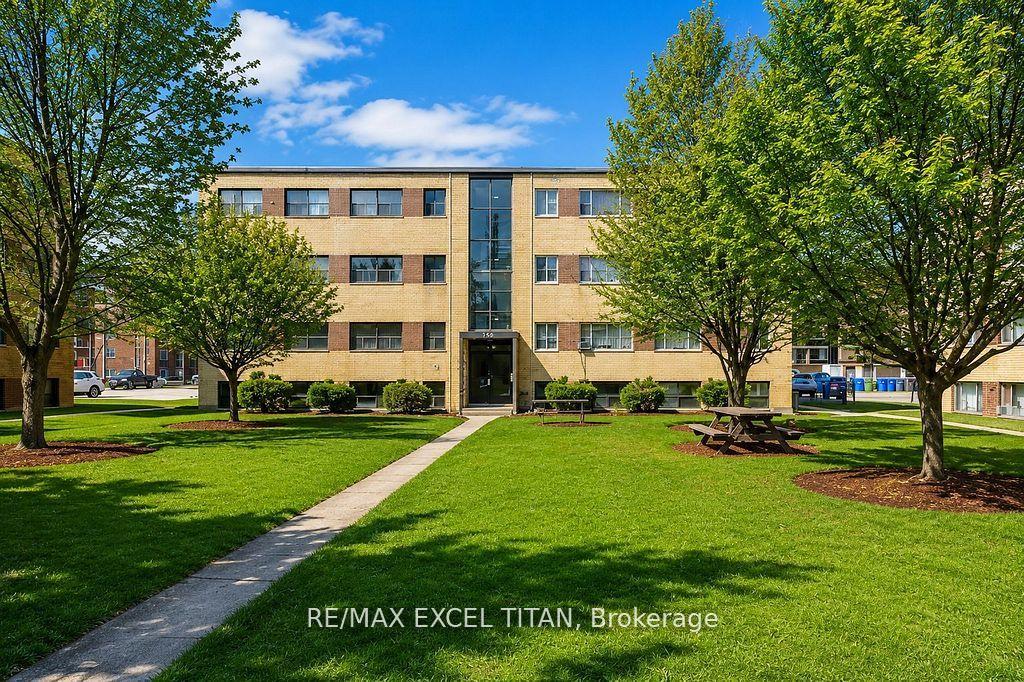 Photo of Unit 1, 799 Robinson Street