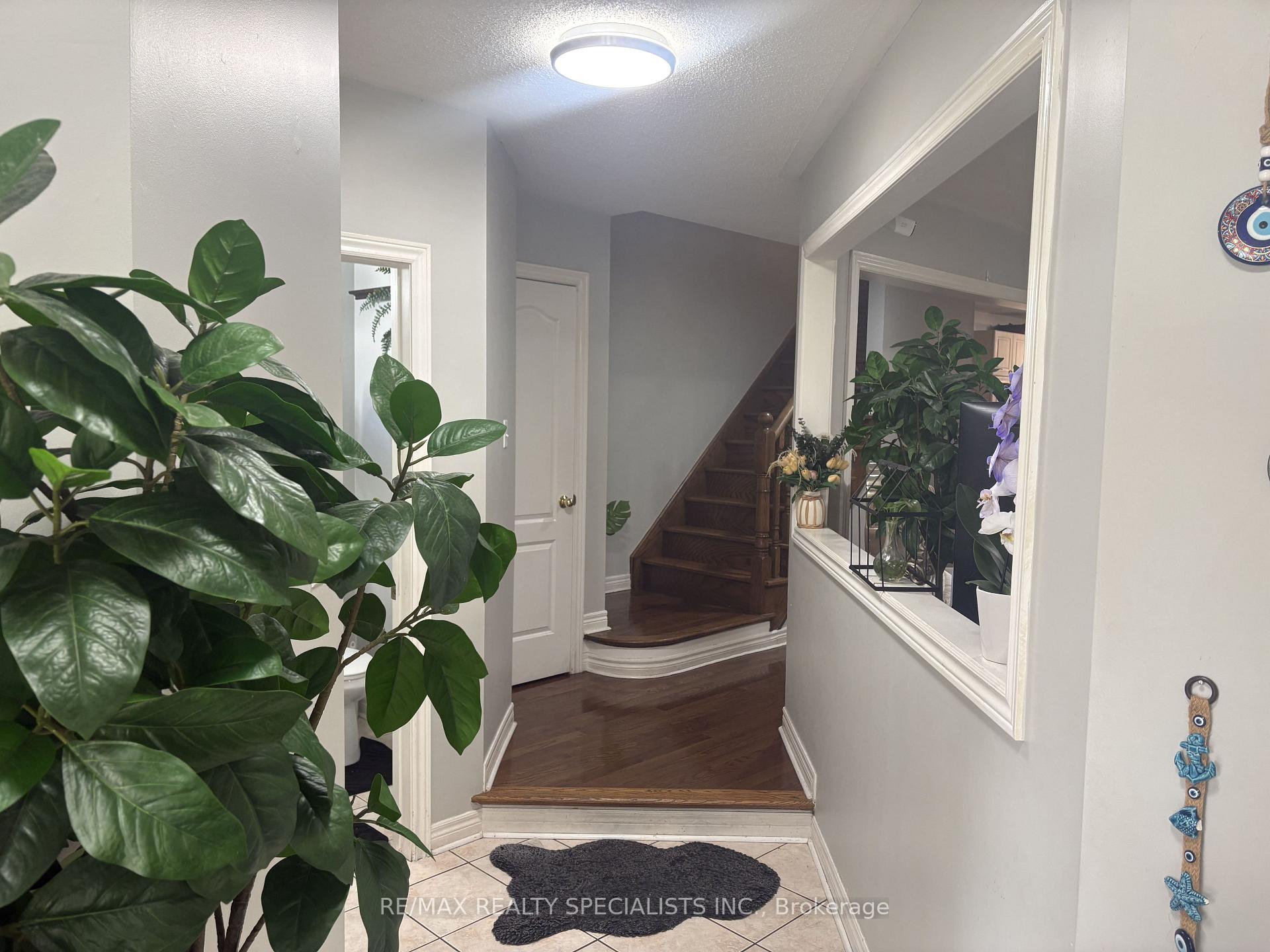 Photo 2 of 3137 Bentley Drive, Mississauga, Churchill Meadows — HOMEH