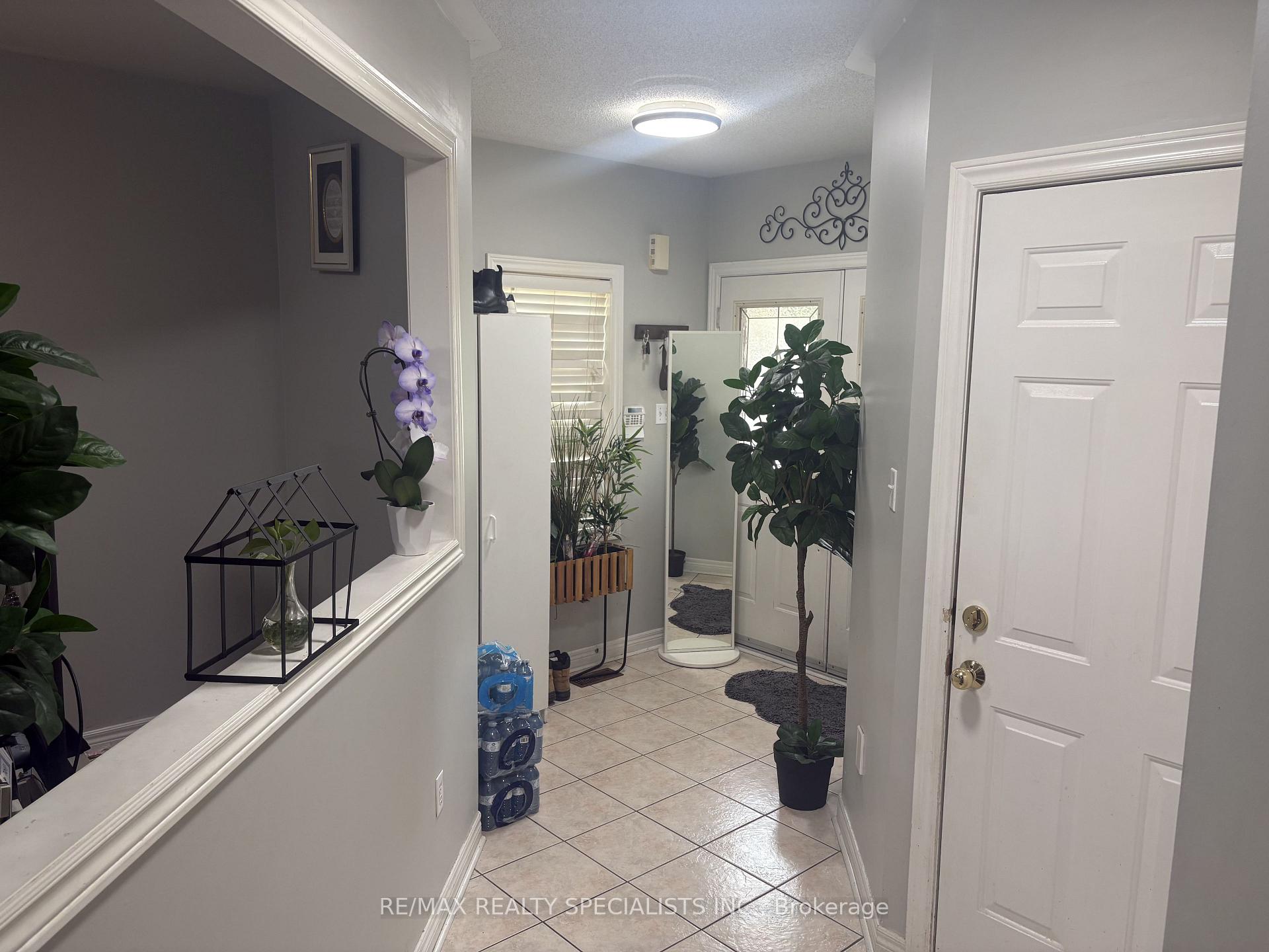 Photo 5 of 3137 Bentley Drive, Mississauga, Churchill Meadows — HOMEH