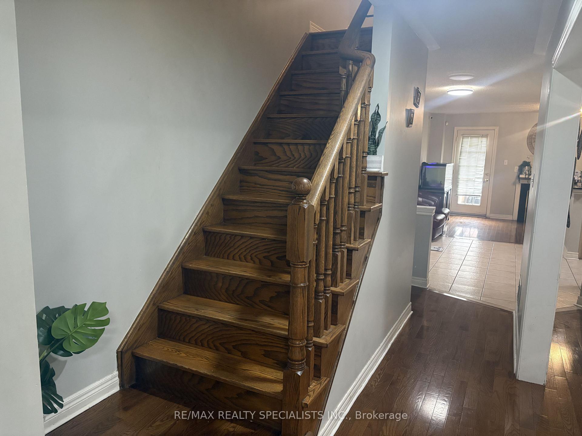 Photo 7 of 3137 Bentley Drive, Mississauga, Churchill Meadows — HOMEH
