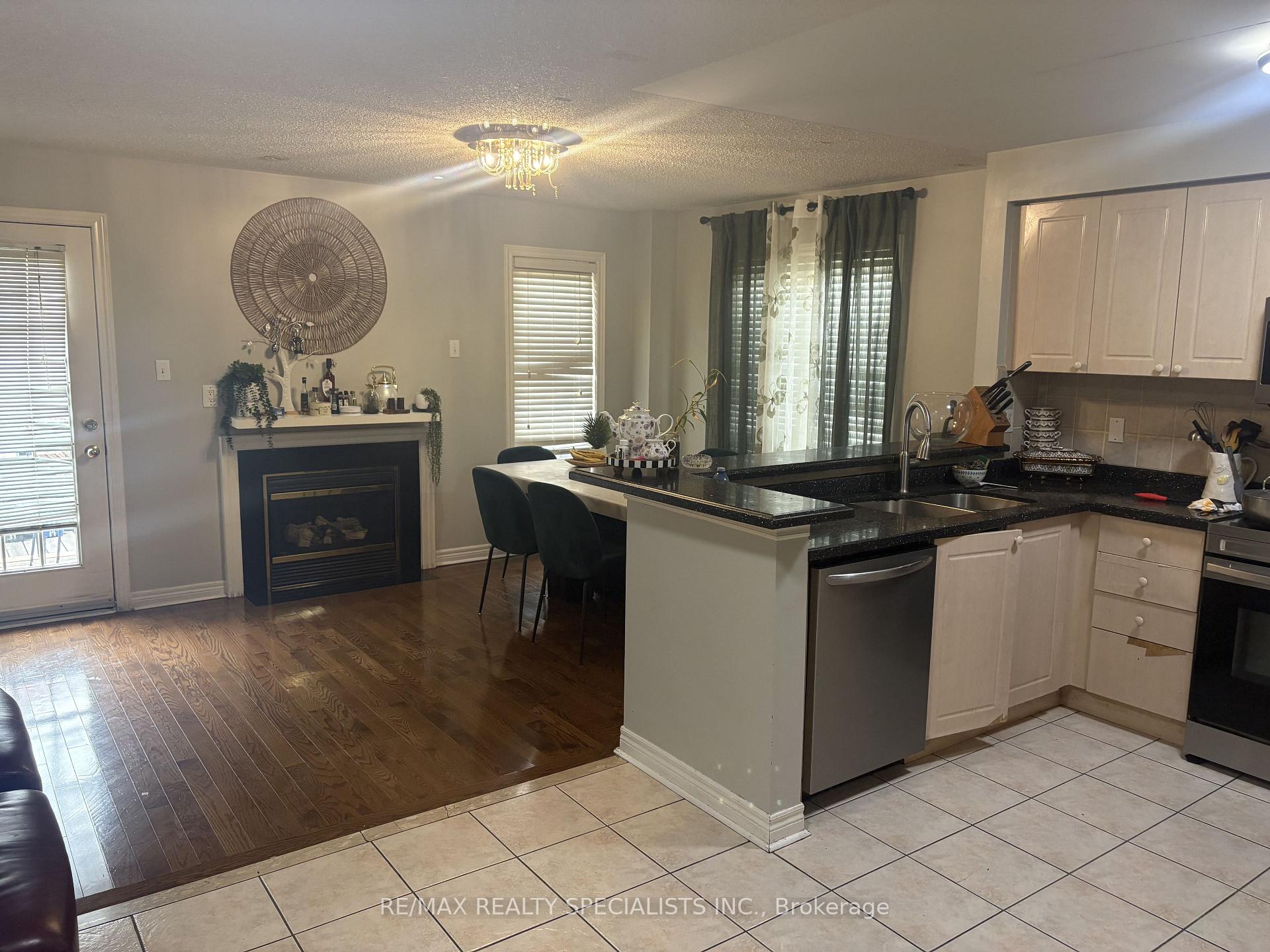 Photo 13 of 3137 Bentley Drive, Mississauga, Churchill Meadows — HOMEH